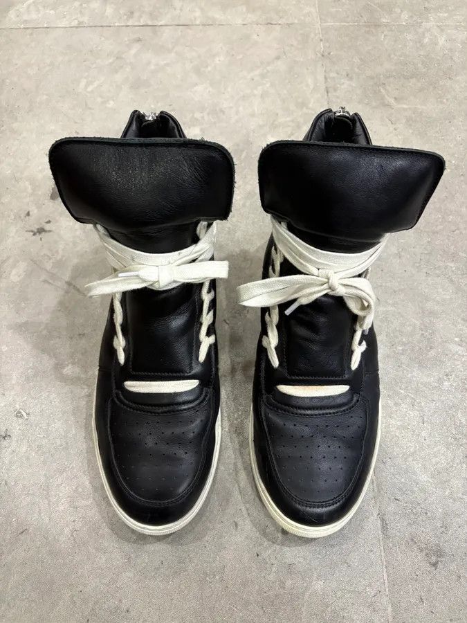 Kris Van Assche Kris Van Assche Black Leather Laced Eyeled Sneakers Size US 8 / EU 41 - 2 Thumbnail