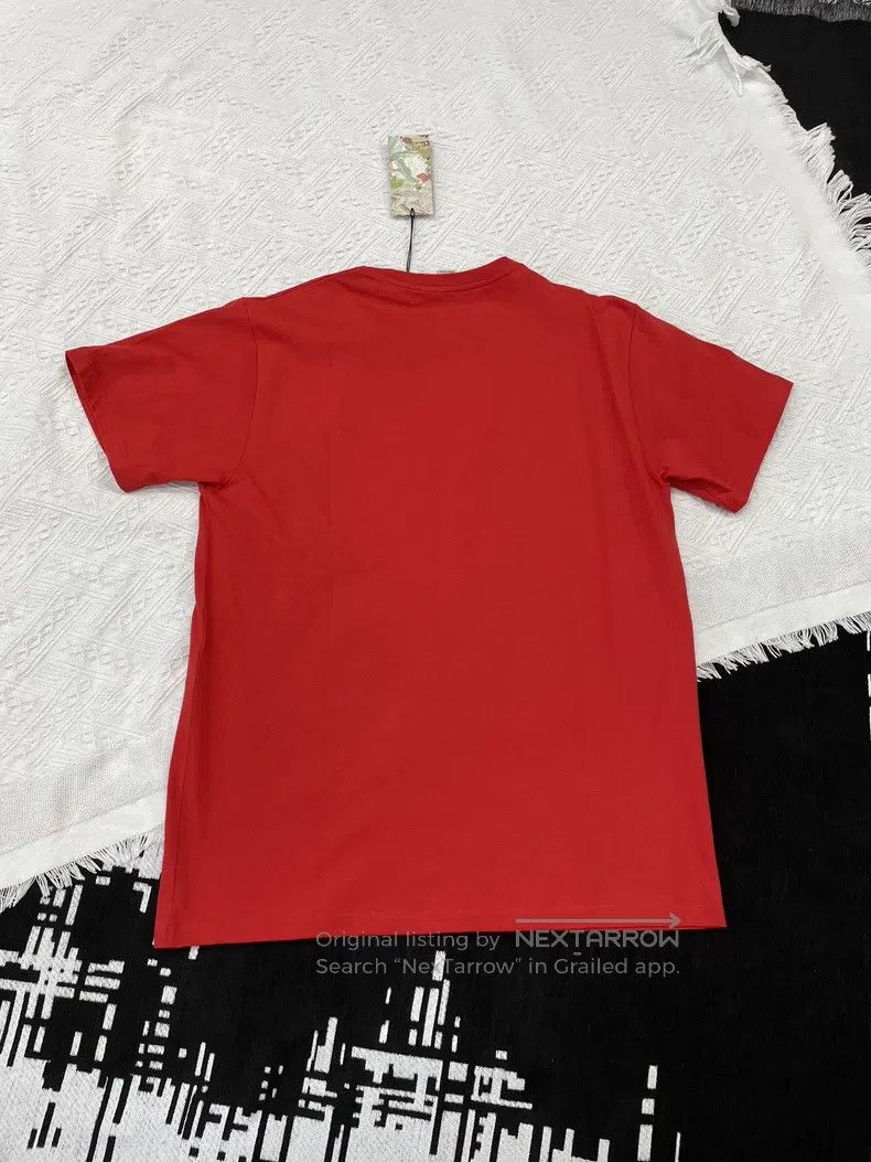 Gucci Gucci Year of the Tiger red letter logo printed T-shirt Size US M / EU 48-50 / 2 - 3 Thumbnail