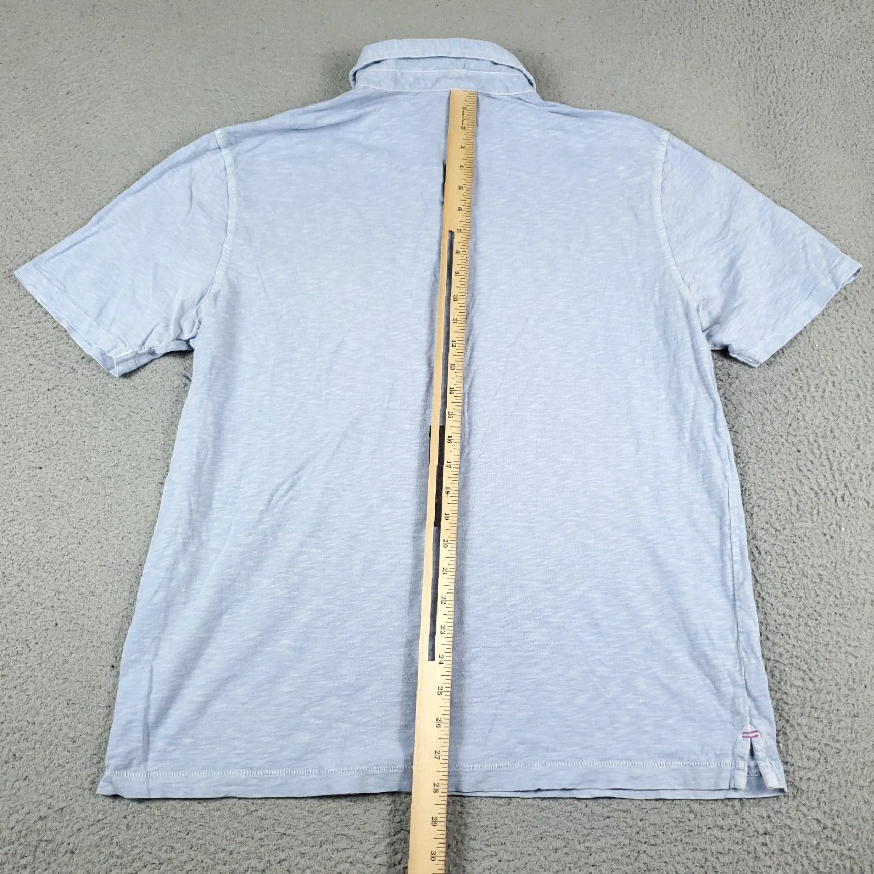 Vineyard Vines VINTAGE? No—Vineyard Vines Polo Shirt Mens Large Blue Whale Casual Short Sleeve Shirt L Blue Logo Preppy Classic Mens Polo Size US L / EU 52-54 / 3 - 3 Thumbnail