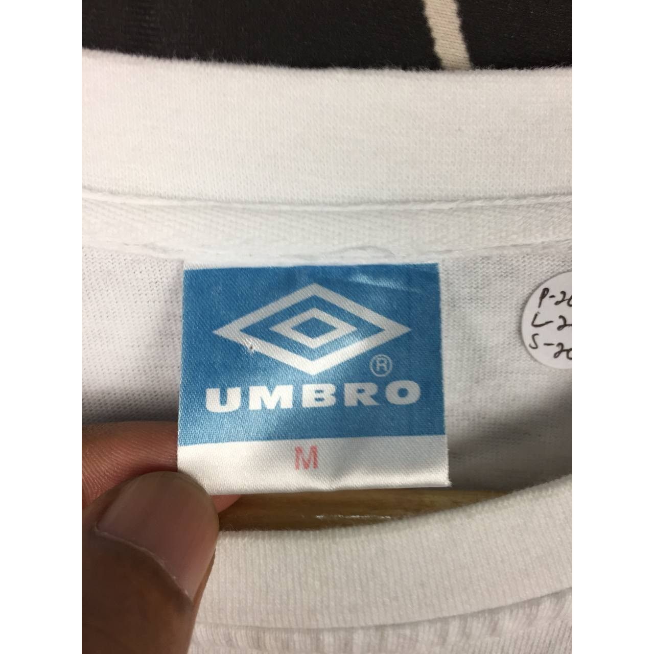 Umbro × Vintage Vtg Umbro Classic Sportswear Center Logo Long Sleeve Tee Size US M / EU 48-50 / 2 - 12 Thumbnail