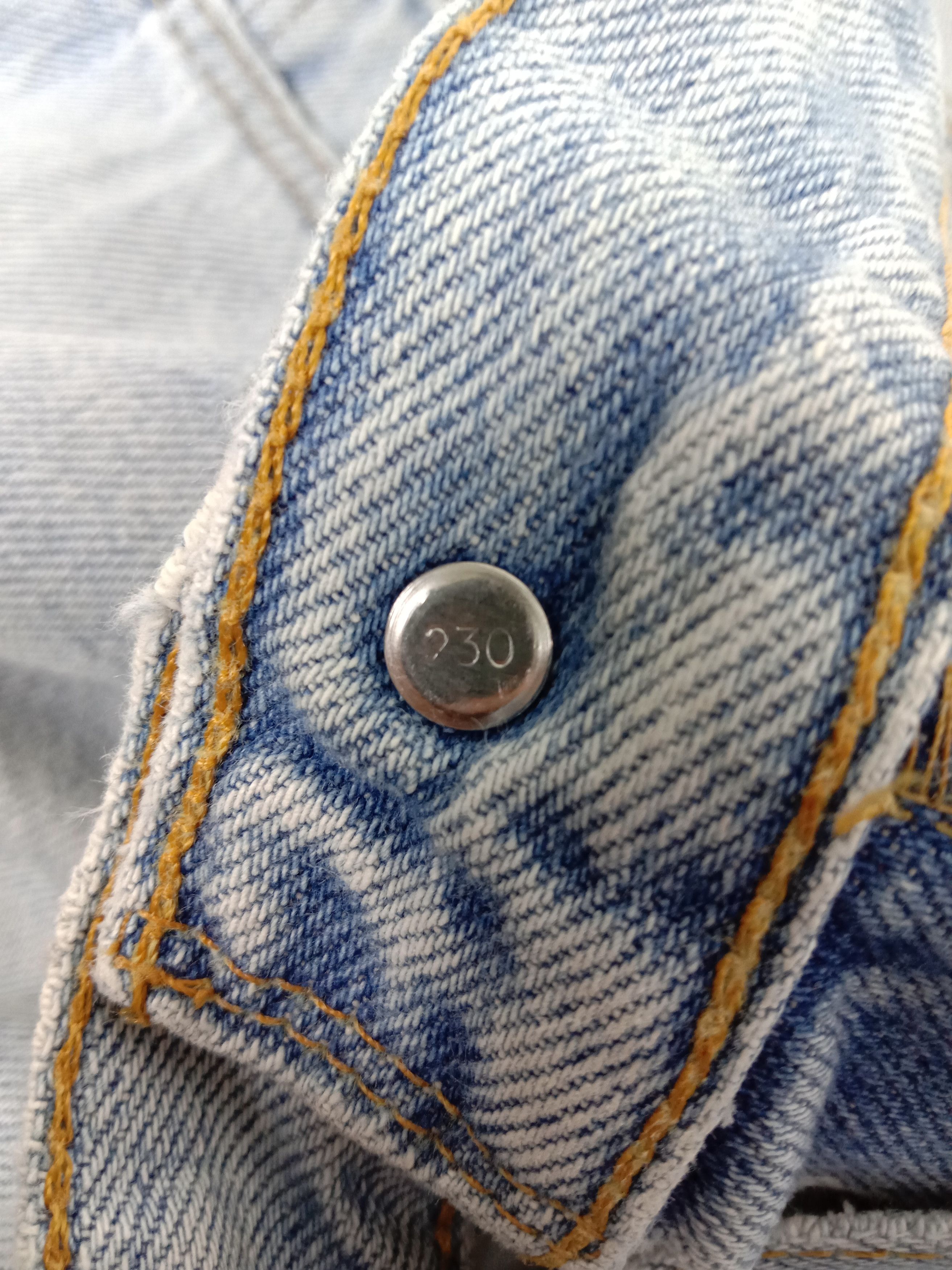 Levi's Vintage Levi's 505 Ripped Jeans Light Wash Distressed Denim Size US 34 / EU 50 - 10 Thumbnail