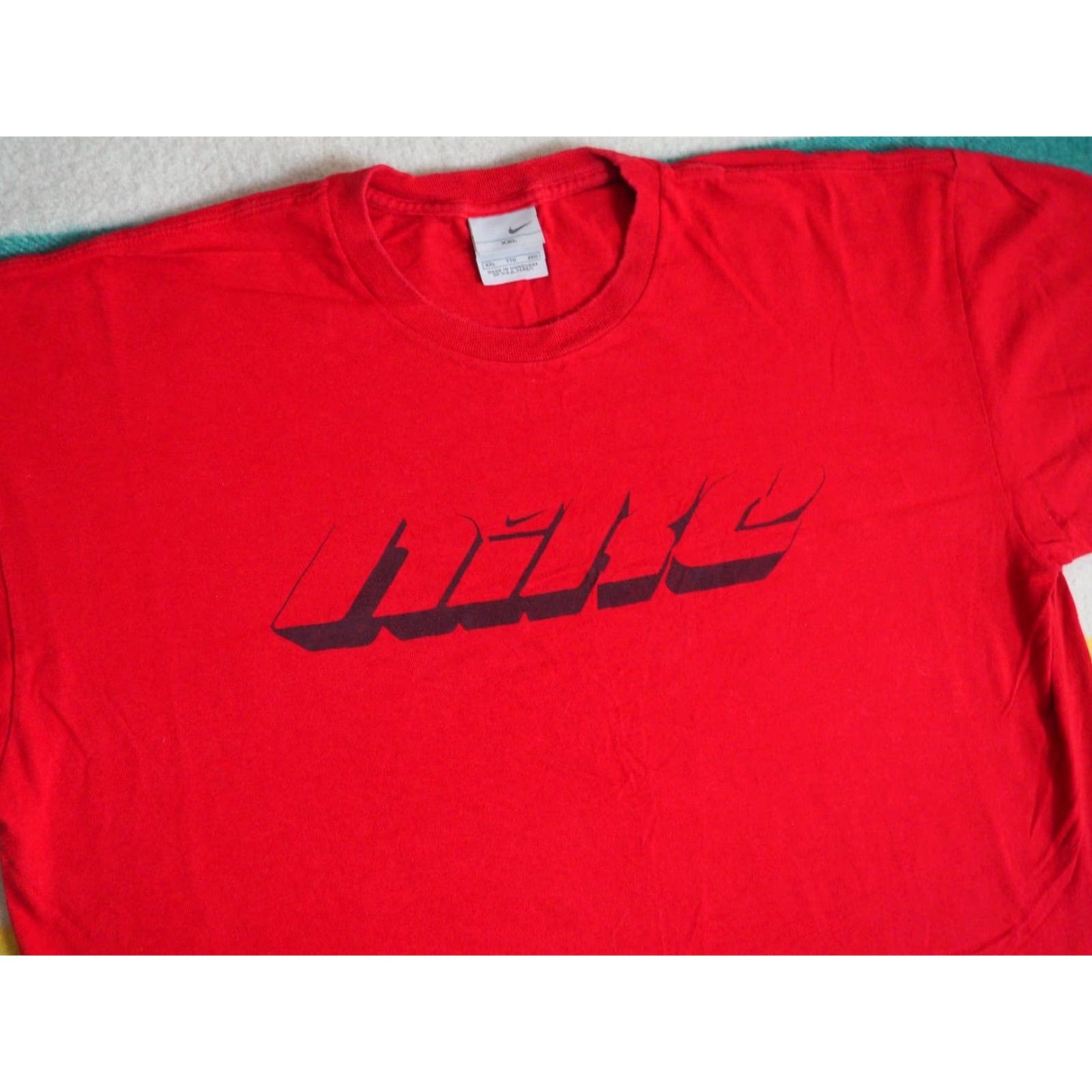 Nike VINTAGE Nike Gray Tee T-Shirt 2XL Mens Grafﬁc Red Spellout Swoosh Logo 2000s Y2k Shirt Size US XXL / EU 58 / 5 - 3 Thumbnail