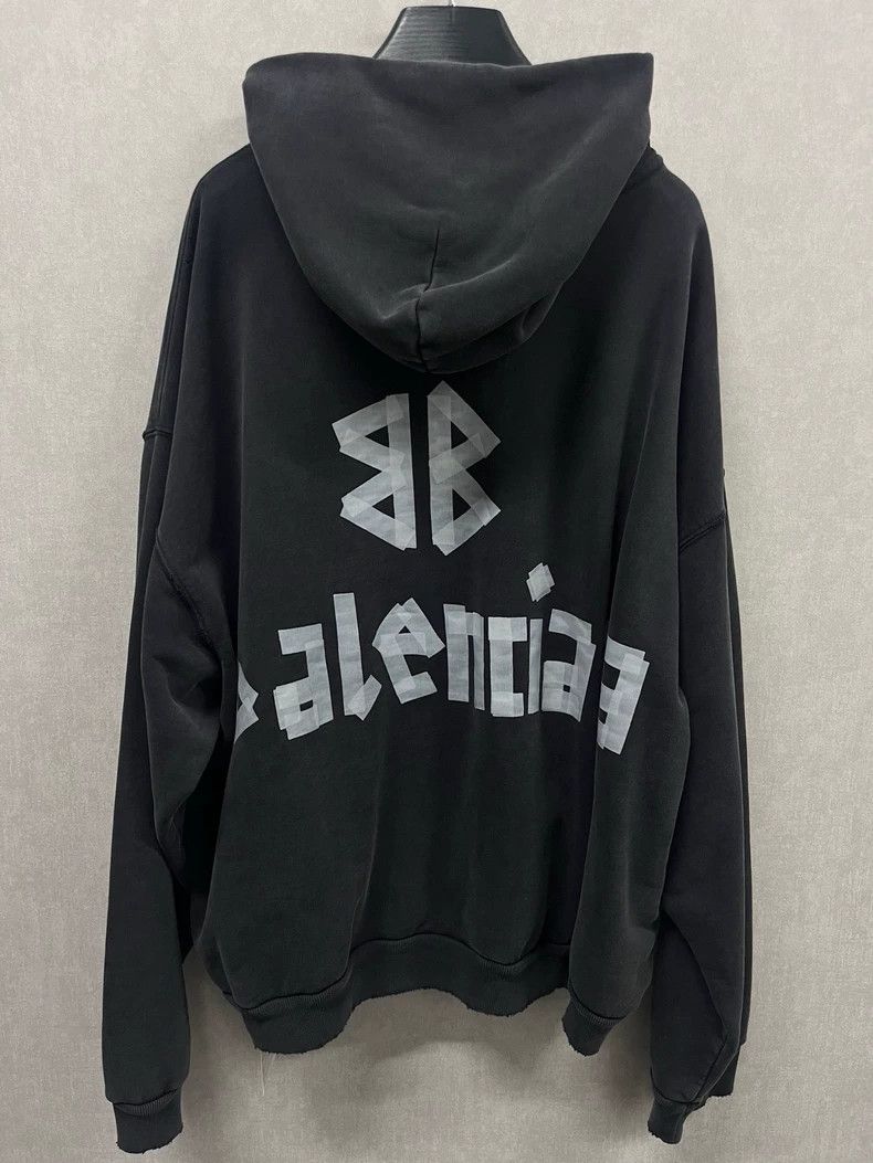 Balenciaga Balenciaga Silver Duct Tape Logo Embossed Hoodie, Size L Size US L / EU 52-54 / 3 - 5 Thumbnail