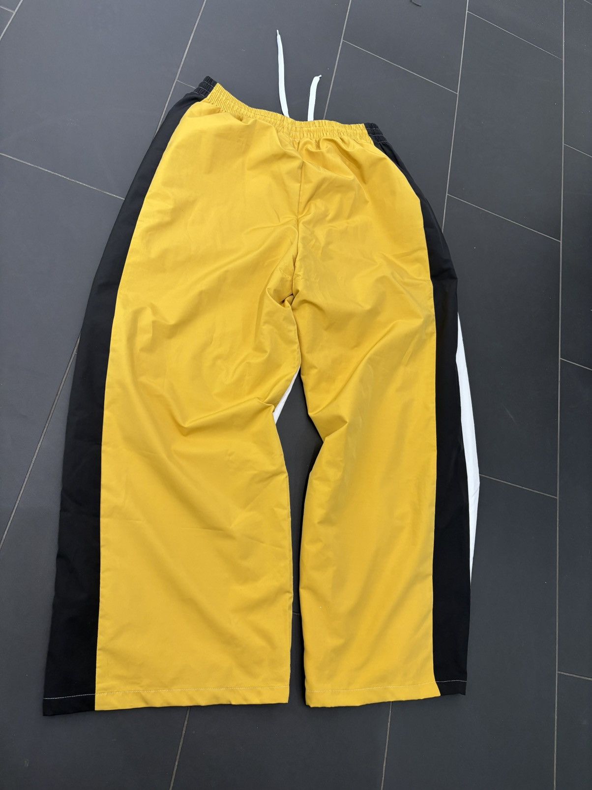 The GV Gallery The GV Gallery Half-Half Sweatpants Size US 38 / EU 54 - 4 Thumbnail