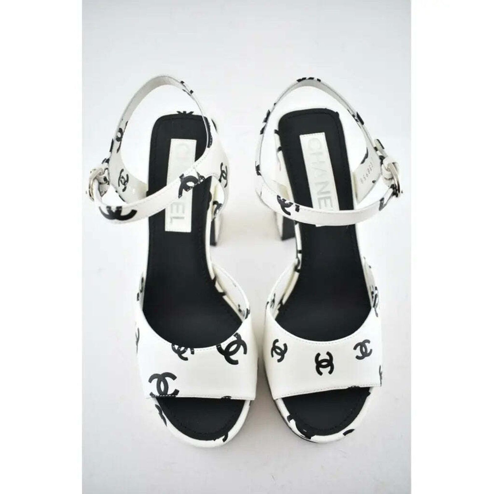 Chanel Chanel 22S White Black Lambskin CC Logo Platform Strap Size US 6.5 / IT 36.5 - 7 Thumbnail
