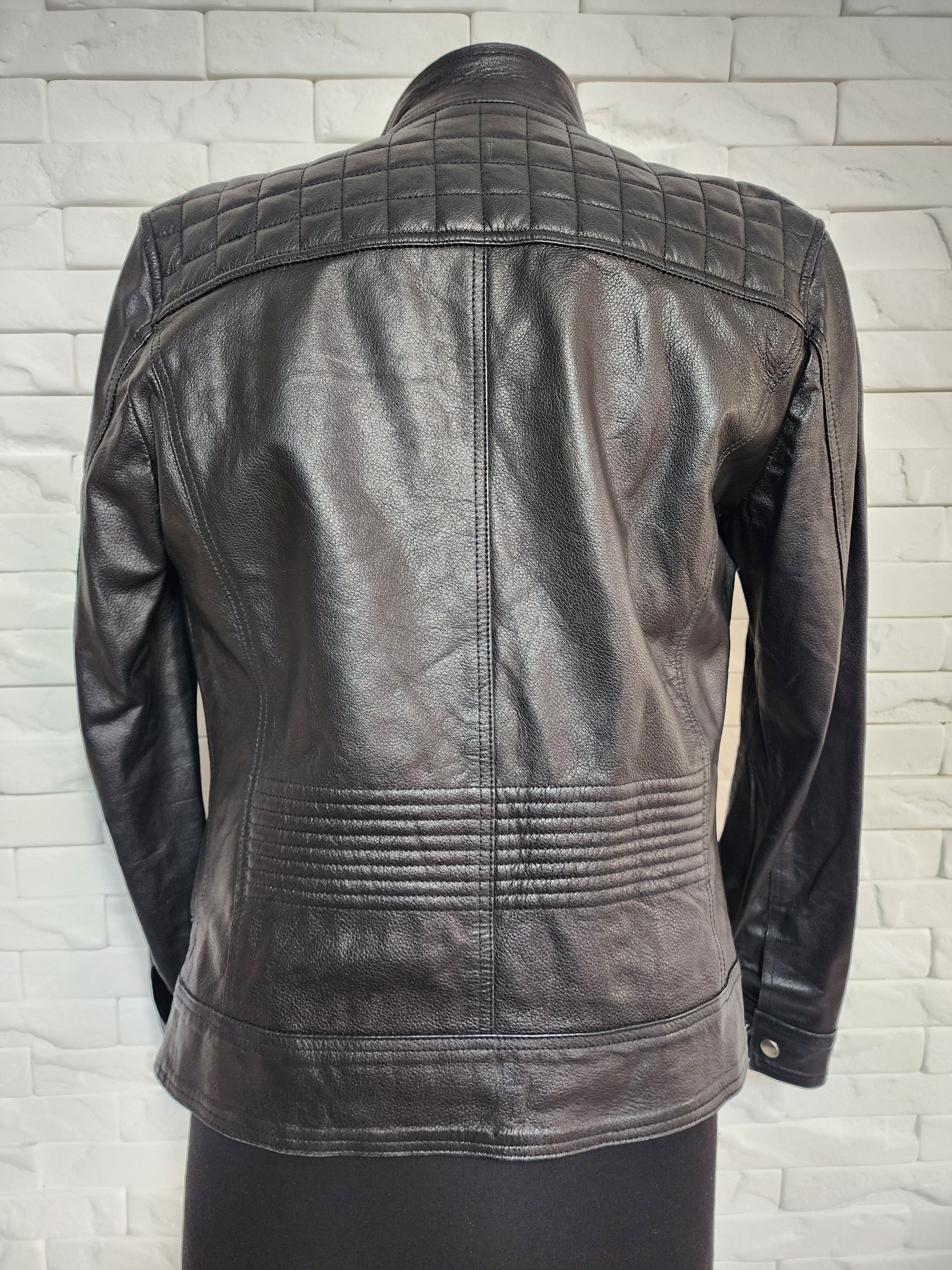 Other Black Leather Women's Jacket: Zippered Sport Style. Size XS / US 0-2 / IT 36-38 - 5 Thumbnail