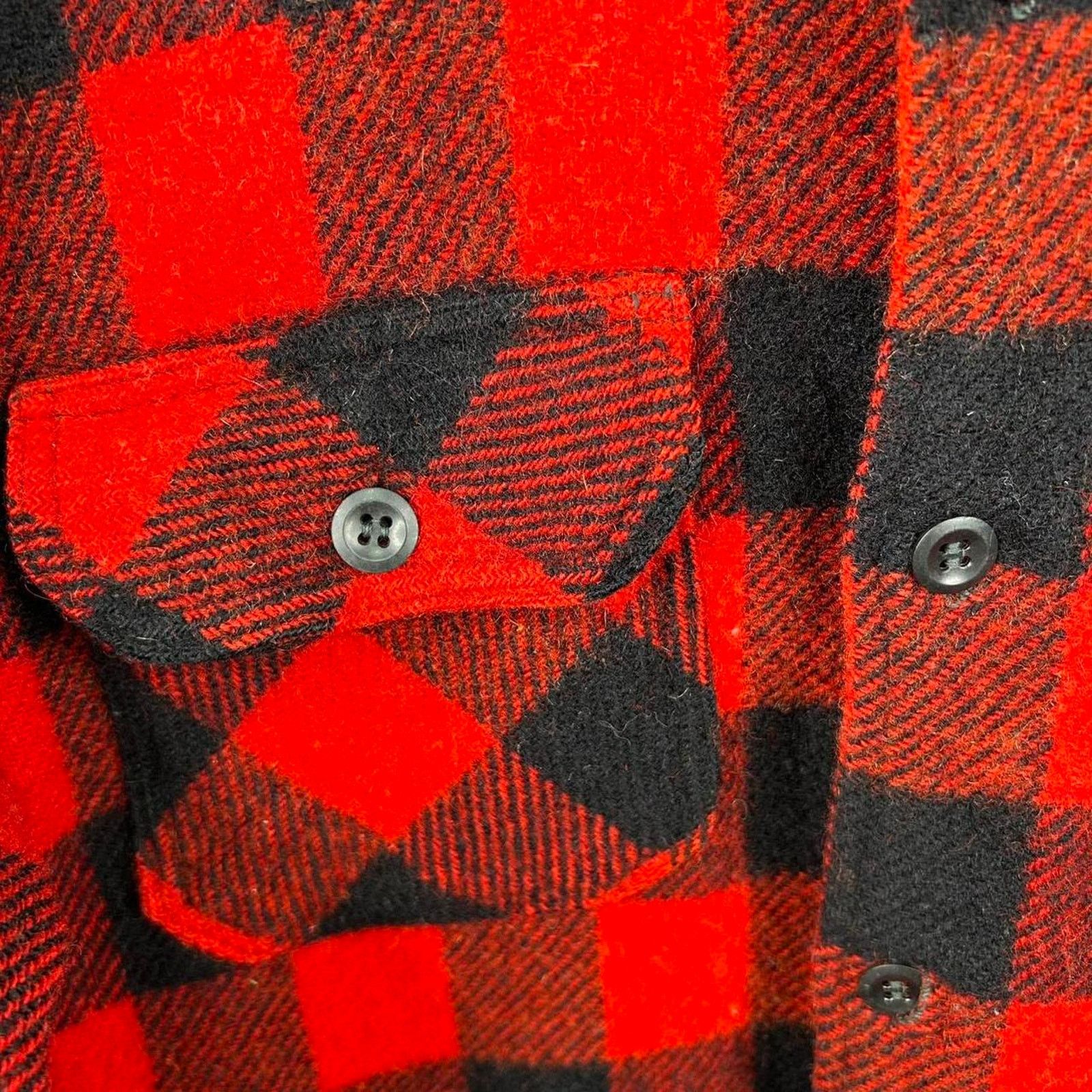 Other Vintage 90's Plaid Red & Black 100% Wool Button-Up Large Size US L / EU 52-54 / 3 - 2 Thumbnail