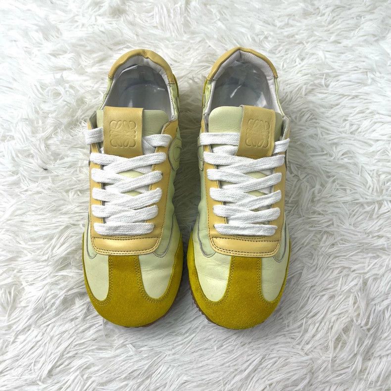 Loewe LOEWE White and yellow Gumpy shoes Size US 5.5 / IT 35.5 - 2 Thumbnail
