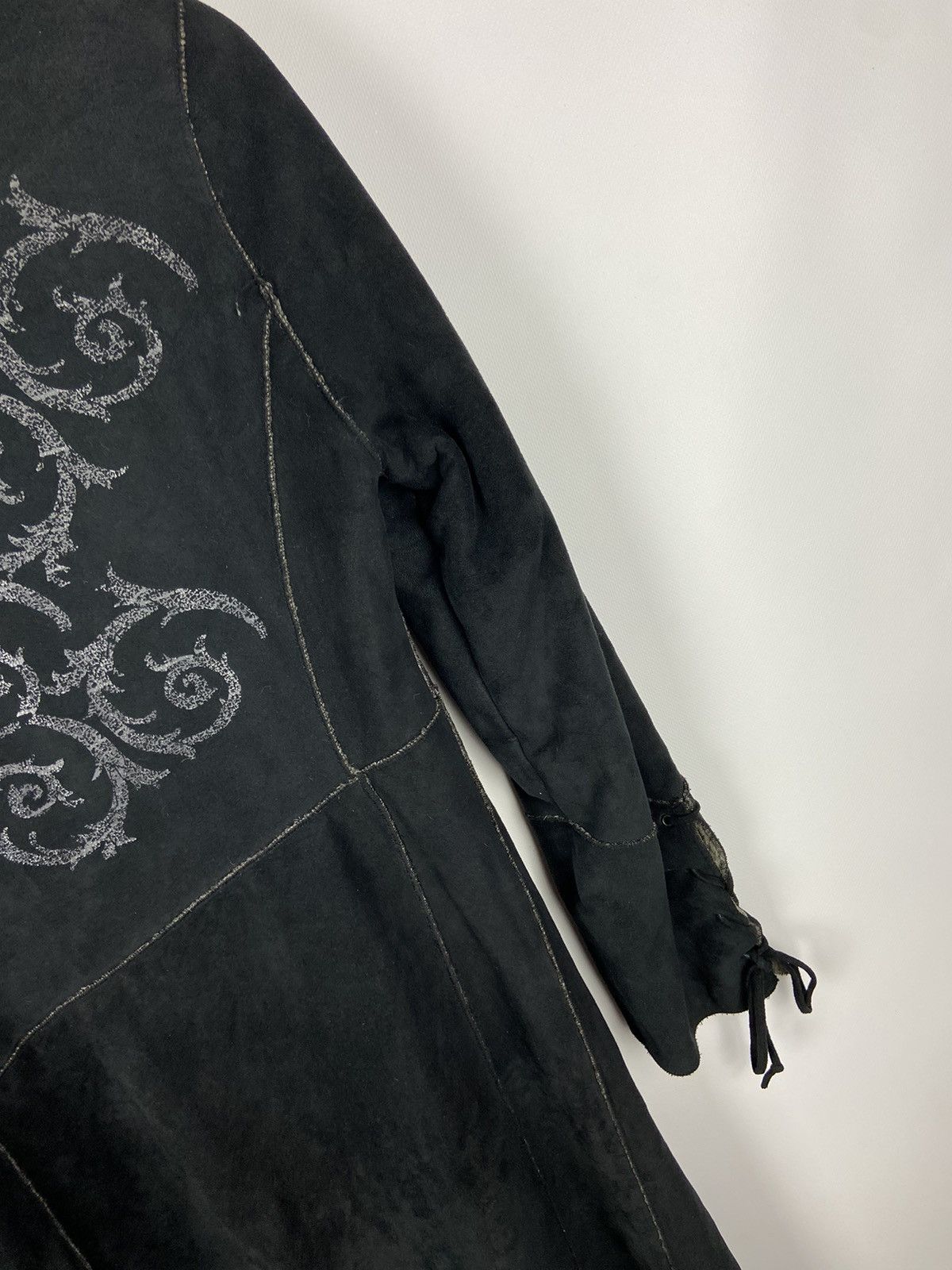 Vintage Vintage Versace Sport Black Micro Suede Faux Fur Lined Coat Size S / US 4 / IT 40 - 17 Thumbnail