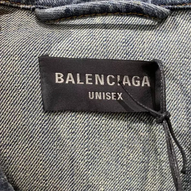 Balenciaga Balenciaga Worn-out denim jacket with dragon pattern totem Size US M / EU 48-50 / 2 - 2 Thumbnail