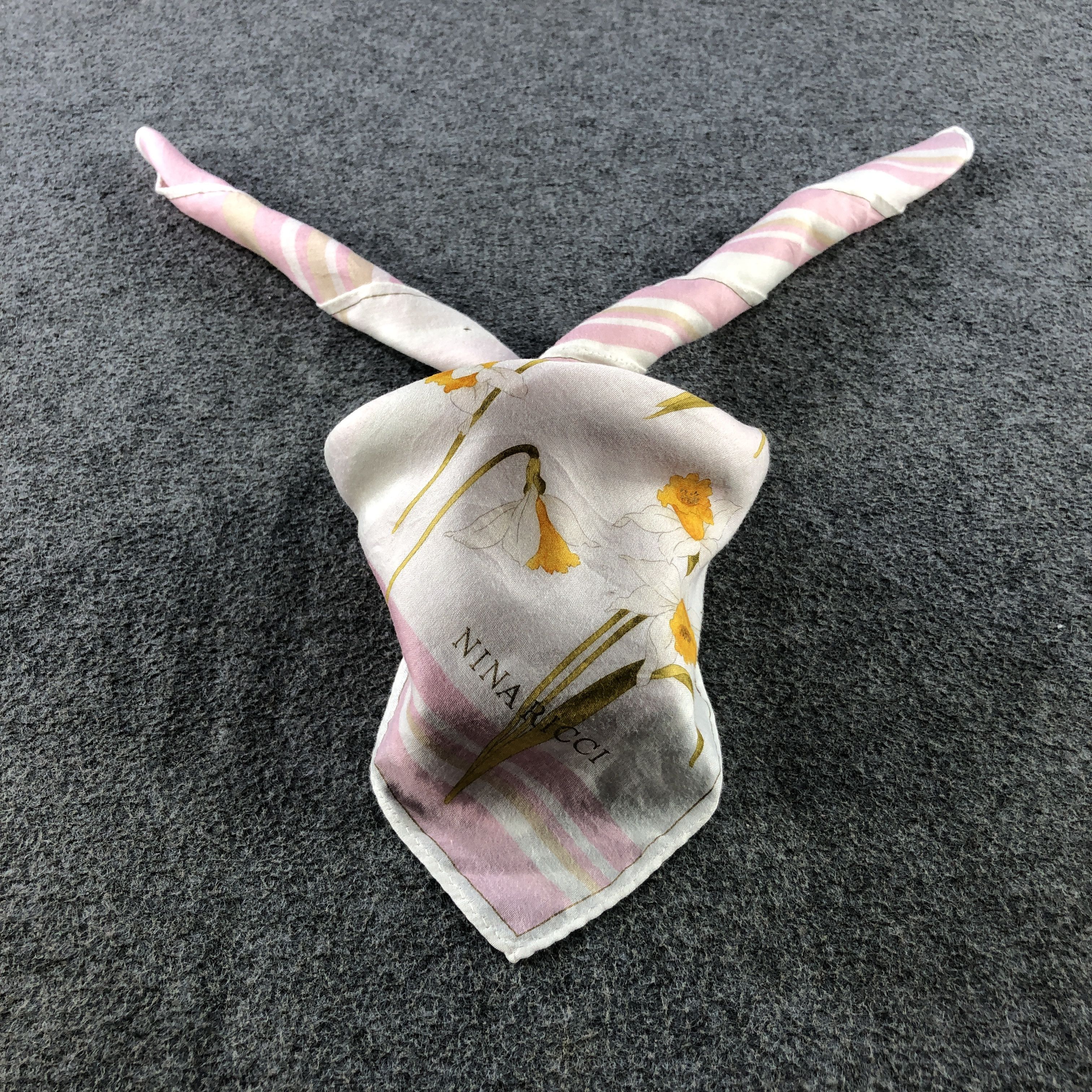 Nina Ricci Nina Ricci Handkerchief Neckerchief Bandana H2377 Size ONE SIZE - 1 Thumbnail