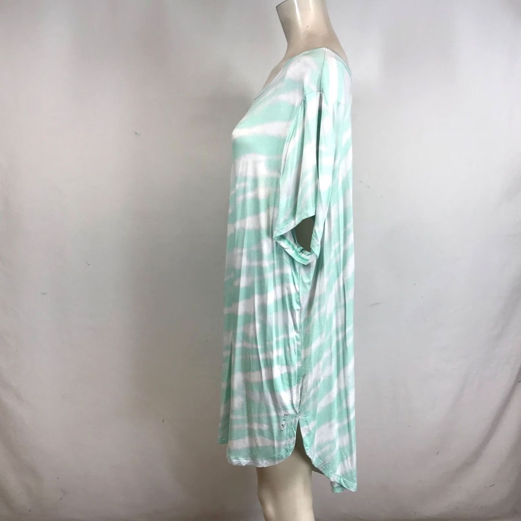 Vintage LIVI WOMEN'S LARGE GREEN/WHITE STRIPE SHORT SLEEVE ROUND NECK SHIRT Size L / US 10 / IT 46 - 6 Thumbnail