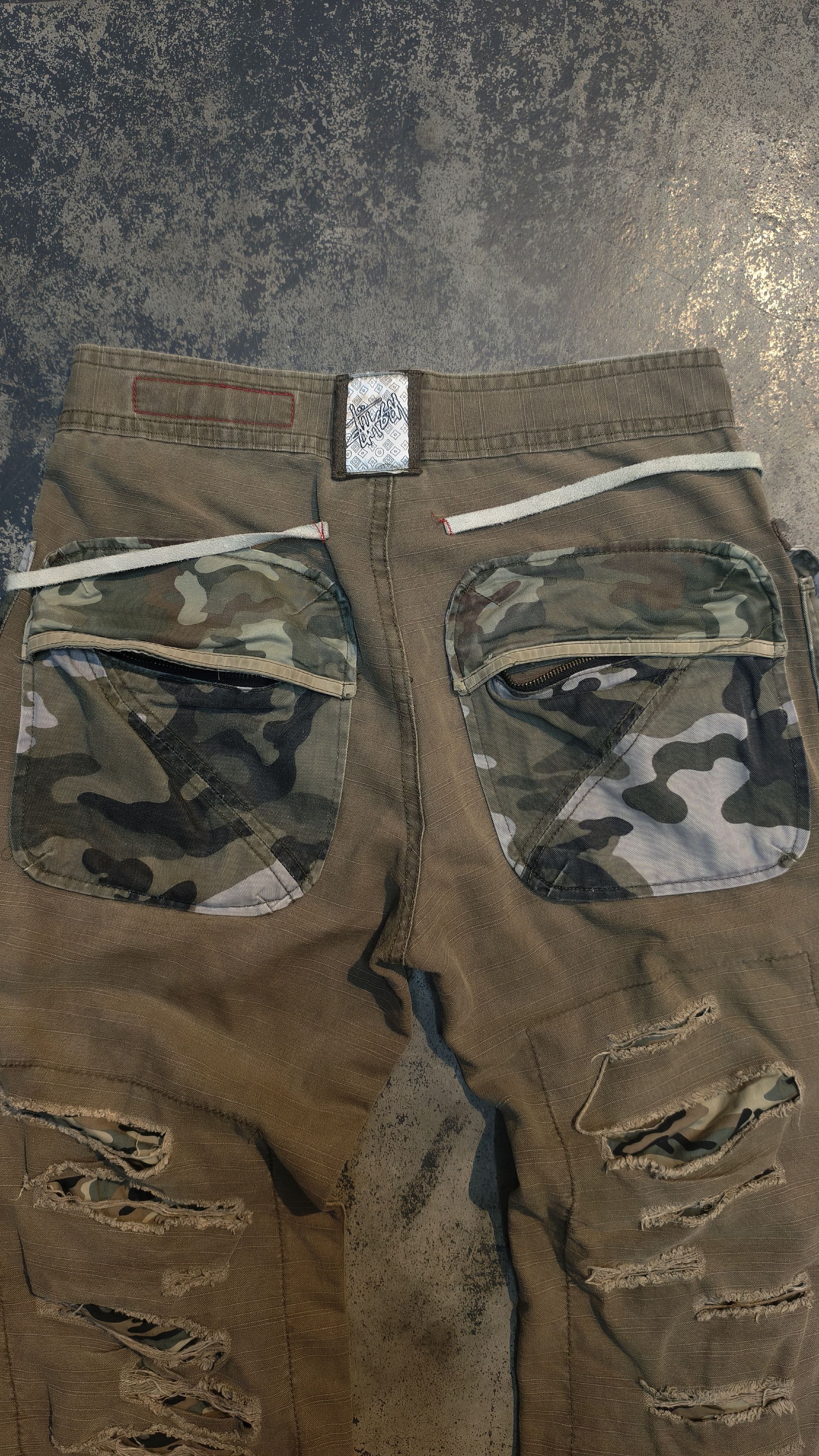 Stussy Stussy camo distressed design Size US 30 / EU 46 - 14 Thumbnail