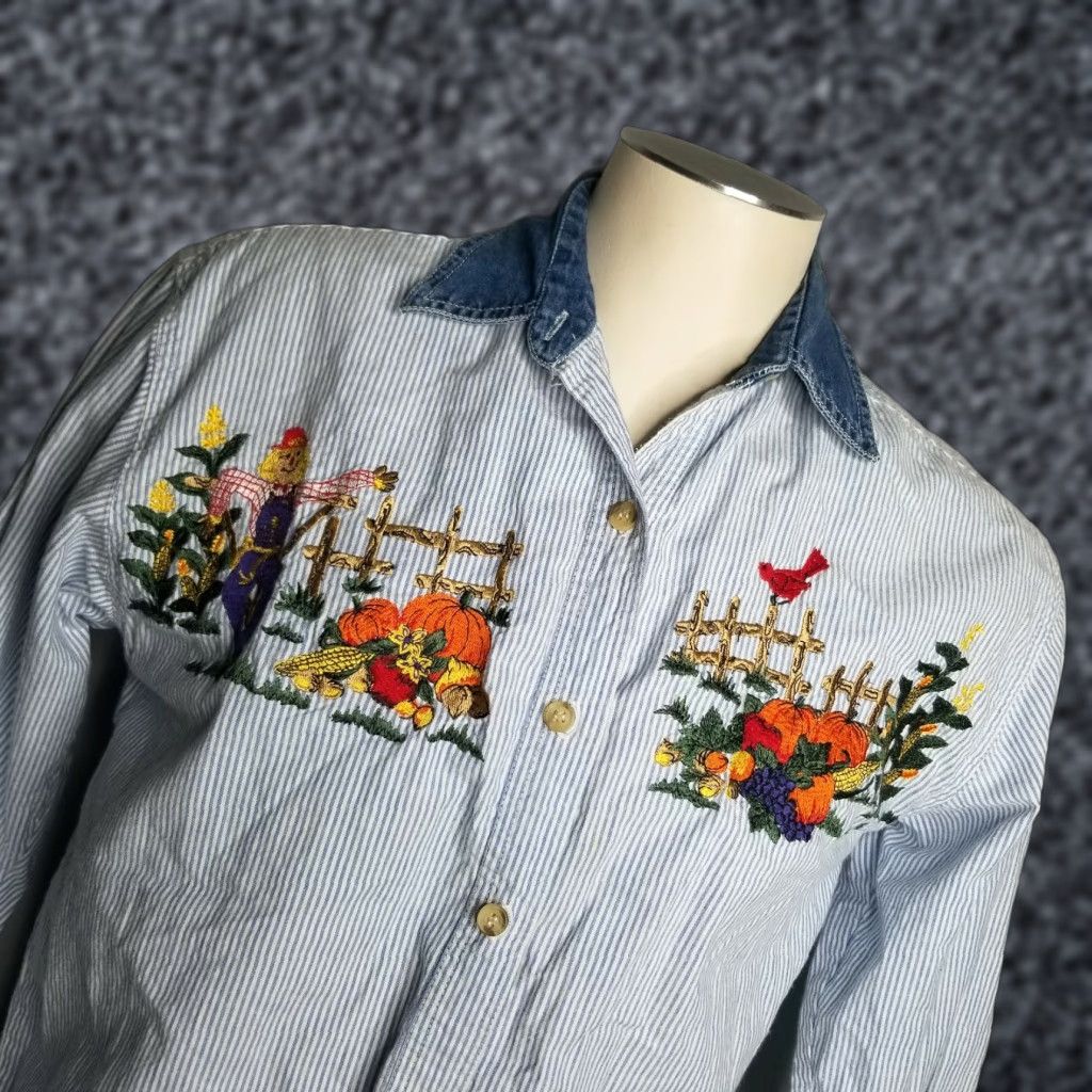 Vintage VINTAGE Carolina Colours EMBROIDERED Denim Shirt Women S Scarecrow Fall Jean Button-Down Shirt Clothing Size S / US 4 / IT 40 - 1 Thumbnail