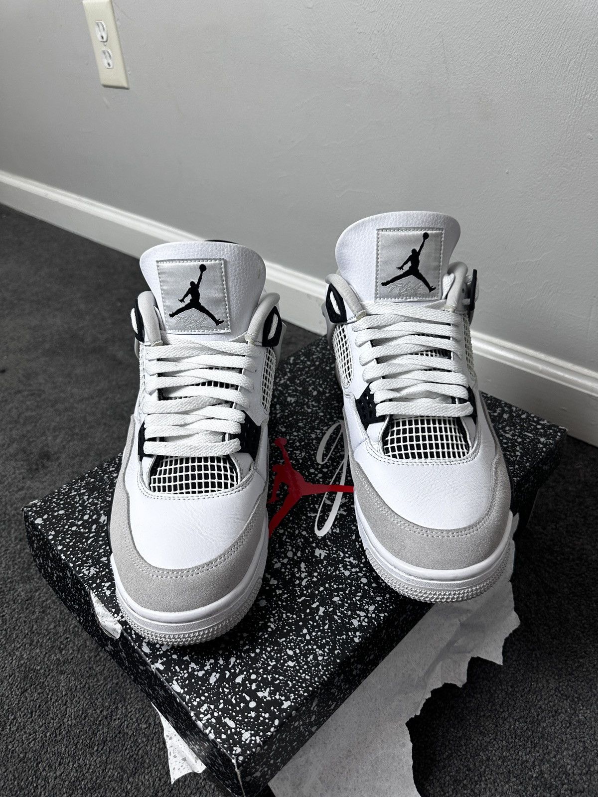 Jordan Brand Jordan 4 Retro- Military black Size US 10.5 / EU 43-44 - 5 Thumbnail