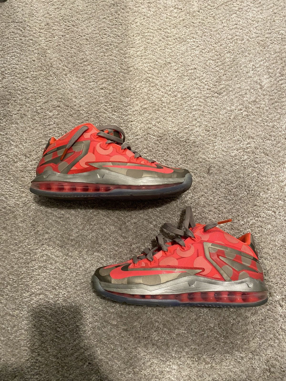 Nike Max LeBron XI Low Collection Size US 7 / EU 40 - 1 Thumbnail