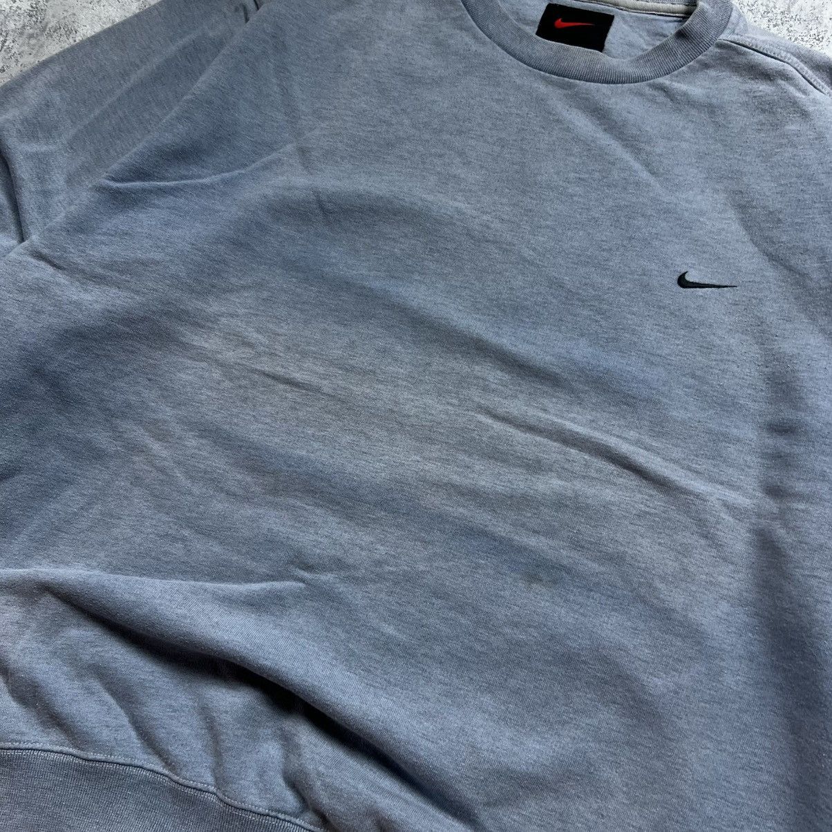 Nike 90s NIKE SWOOSH VINTAGE OVERSIZED BLANK BLEACHED SWEATSHIRT Size US L / EU 52-54 / 3 - 5 Thumbnail