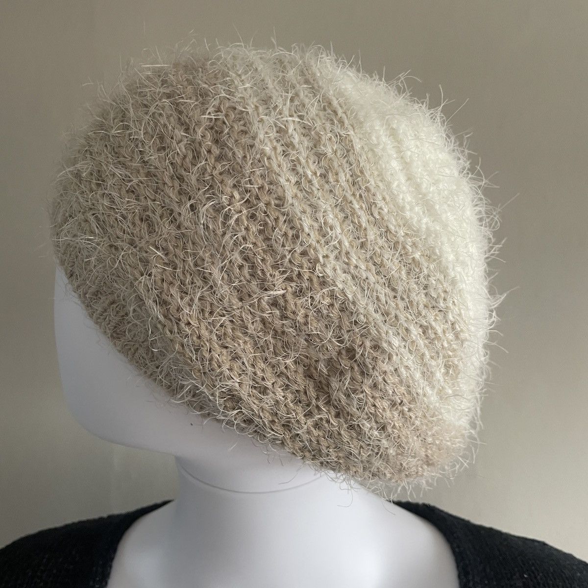 Calvin Klein Calvin Klein Ombre Beret Hat Size ONE SIZE - 4 Thumbnail