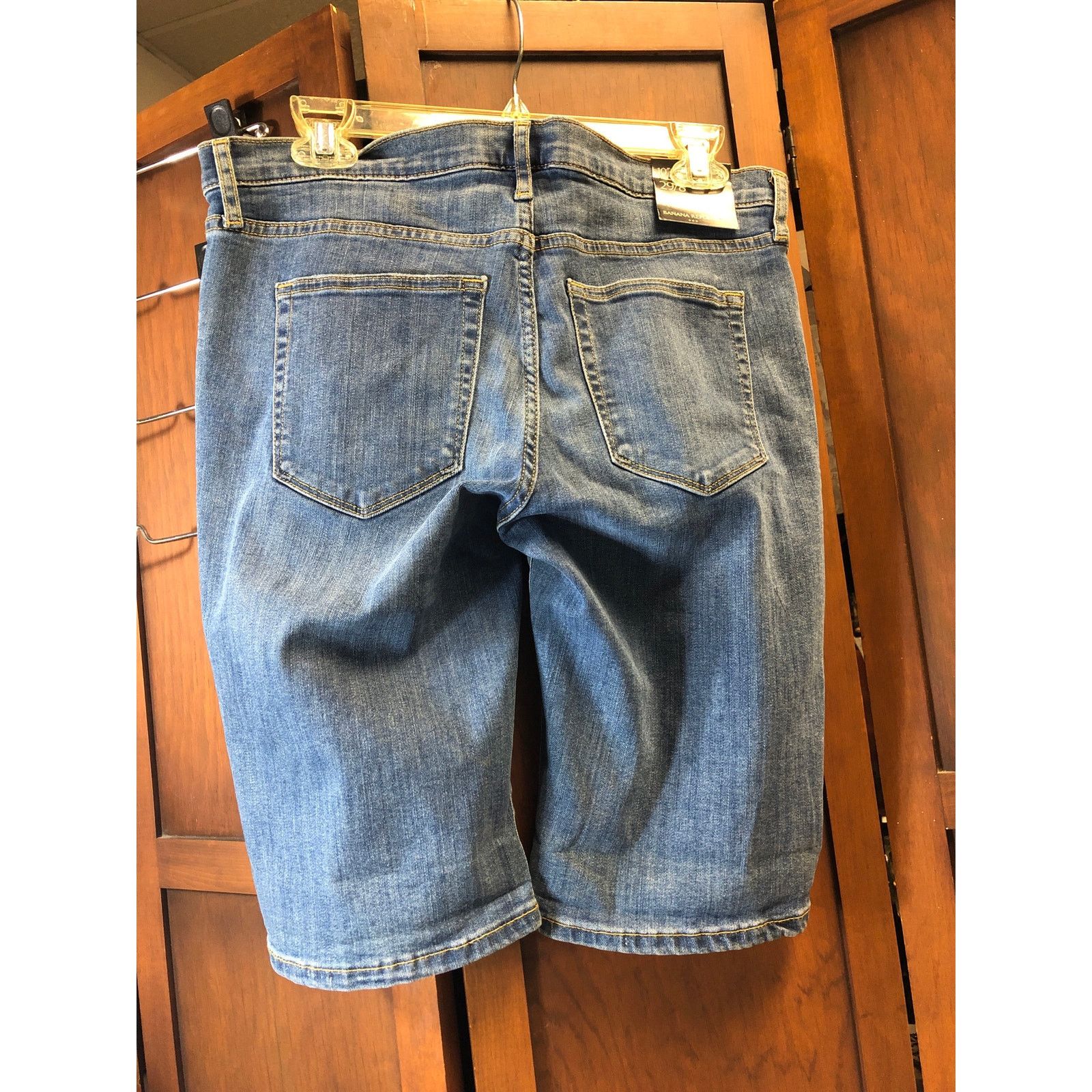 Banana Republic womans banana republic shorts Size 29" - 2 Thumbnail