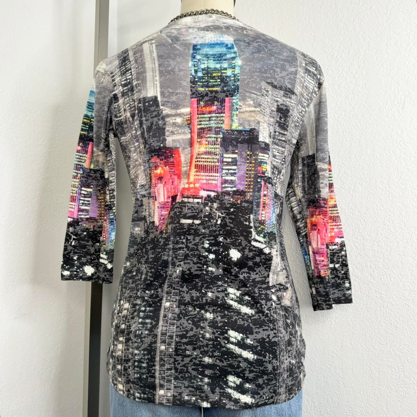 Vintage Y2K Cityscape Graphic Top Rhinestone Small Size S / US 4 / IT 40 - 4 Thumbnail