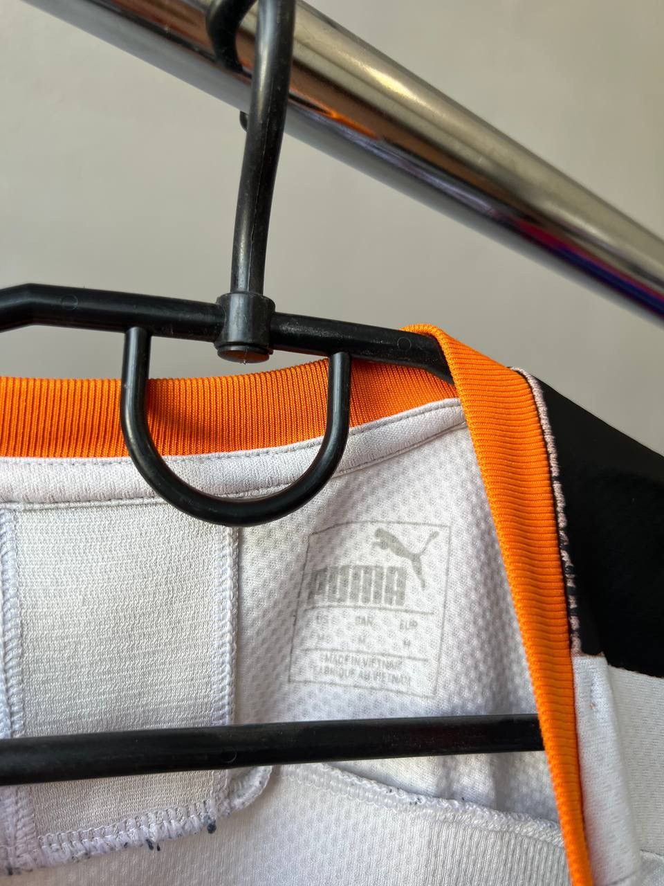 Puma 2019/20 VALENCIA CF HOME SOCCER FOOTBALL JERSEY SHIRT PUMA Size US M / EU 48-50 / 2 - 13 Thumbnail