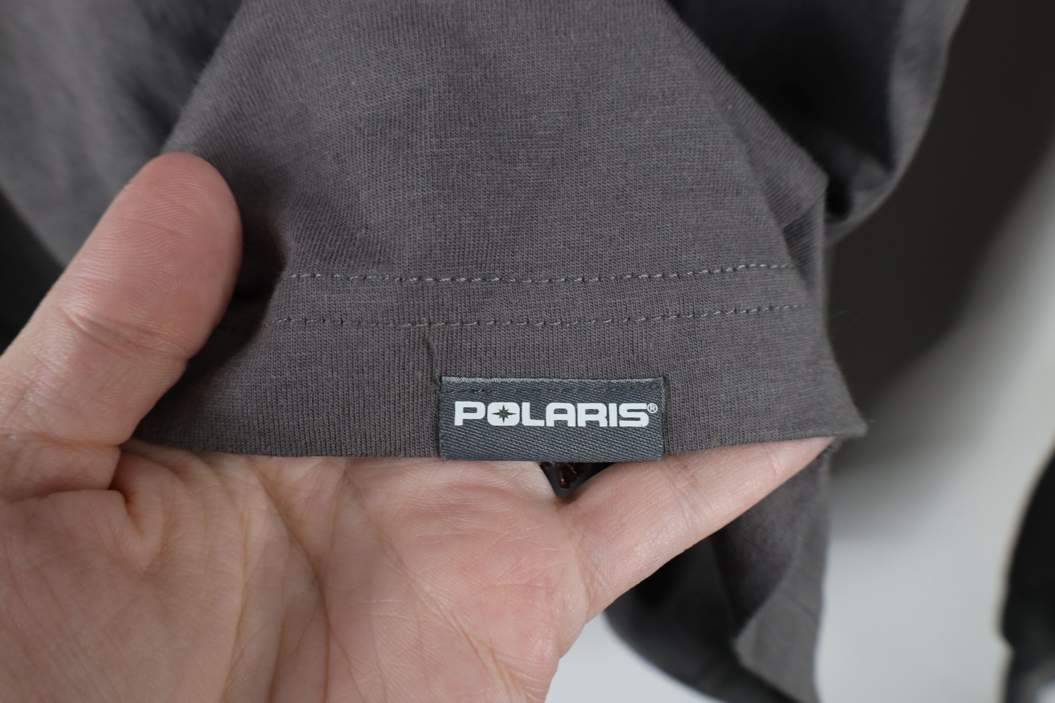 Vintage Vintage Y2K Polaris Snowmobile Long Sleeve T-Shirt Gray Size US M / EU 48-50 / 2 - 4 Thumbnail