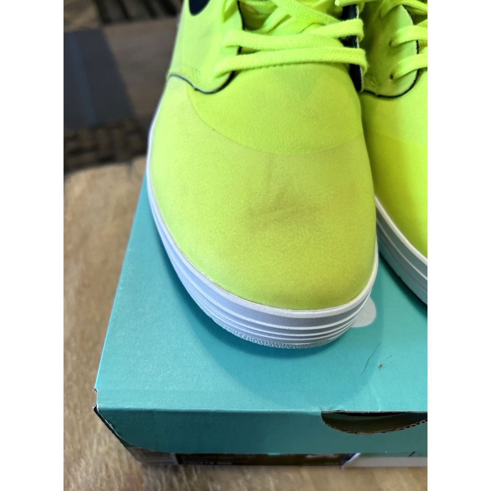Vintage Nike SB Lunar Oneshot Volt/Black 631044-700 Size 9.5 Men Shoes Size US 9 / EU 42 - 7 Thumbnail