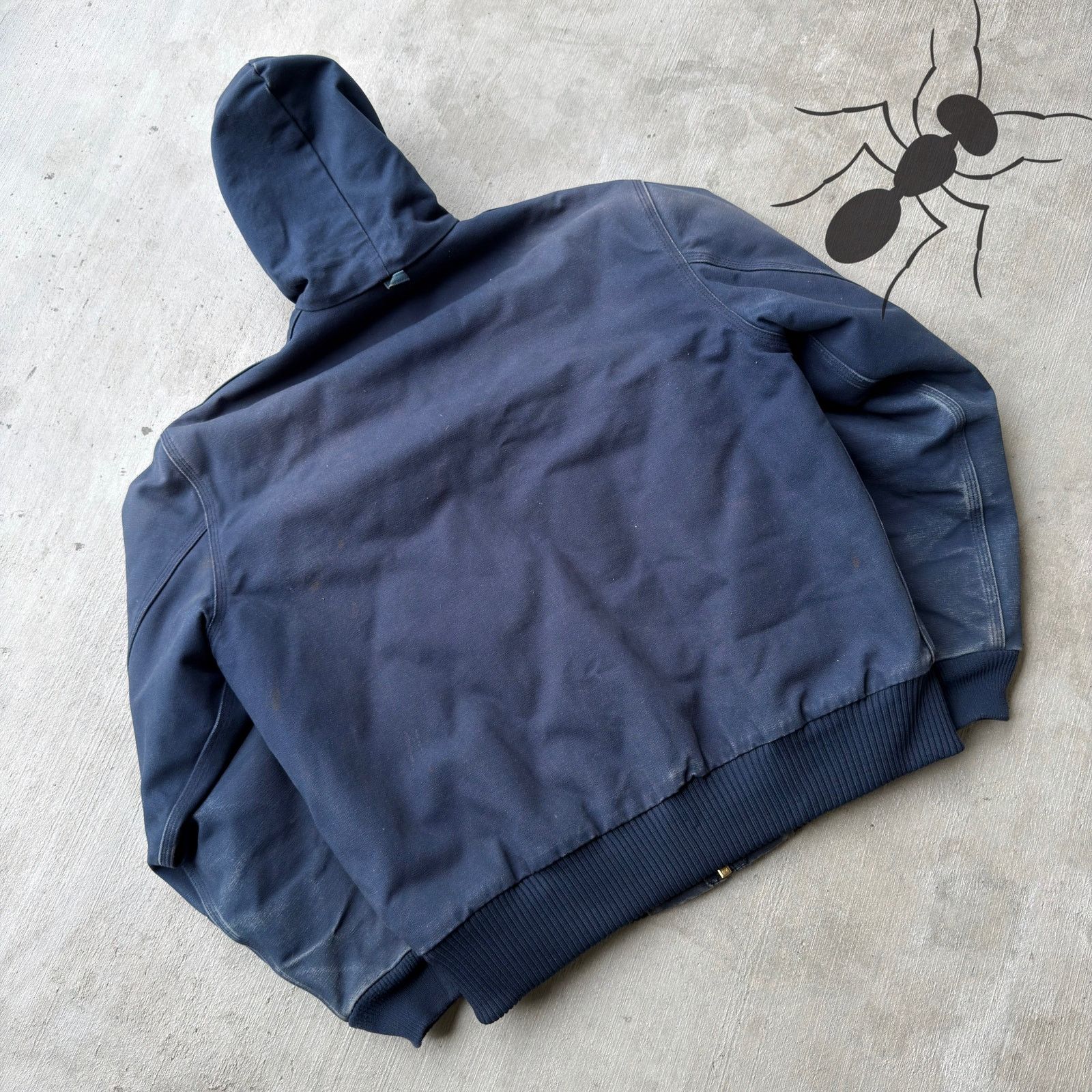 Vintage Y2K Carhartt J04 NVY blue hooded work wear jacket