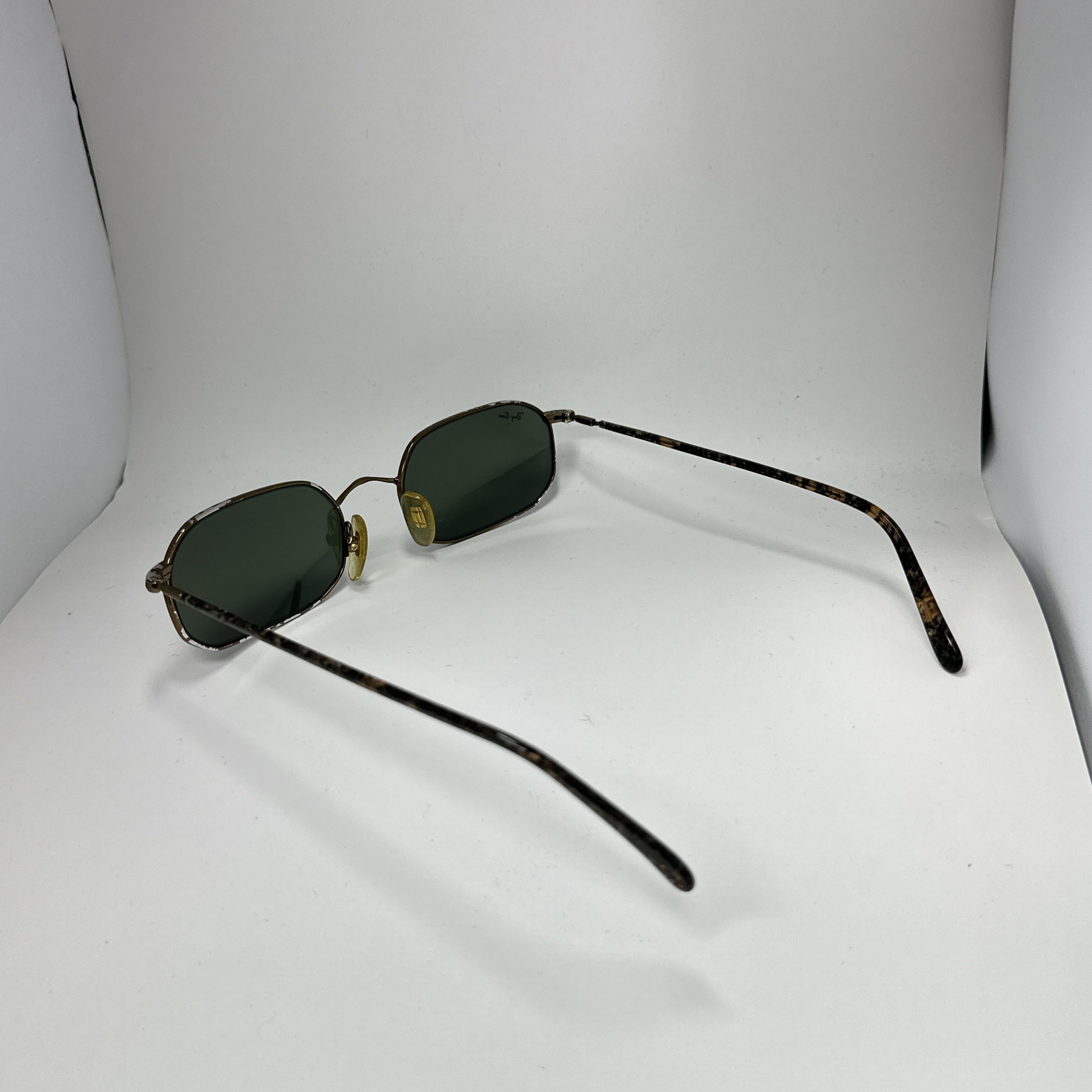 RayBan Vintage Avant Garde Old Money RayBan Sunglasses 00s Size ONE SIZE - 7 Thumbnail