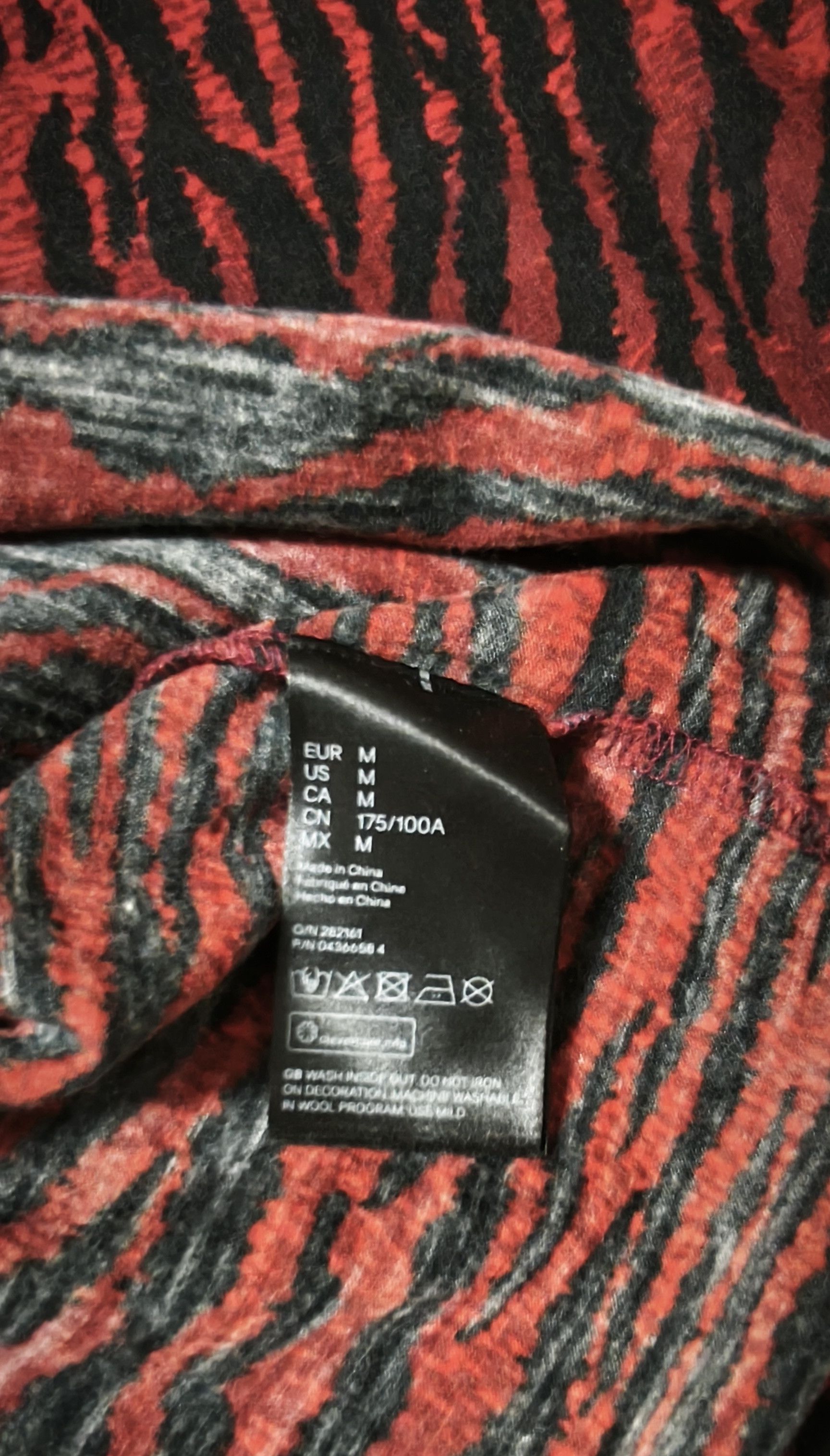 Kenzo Red wool T-shirt with tiger print Size US M / EU 48-50 / 2 - 13 Thumbnail