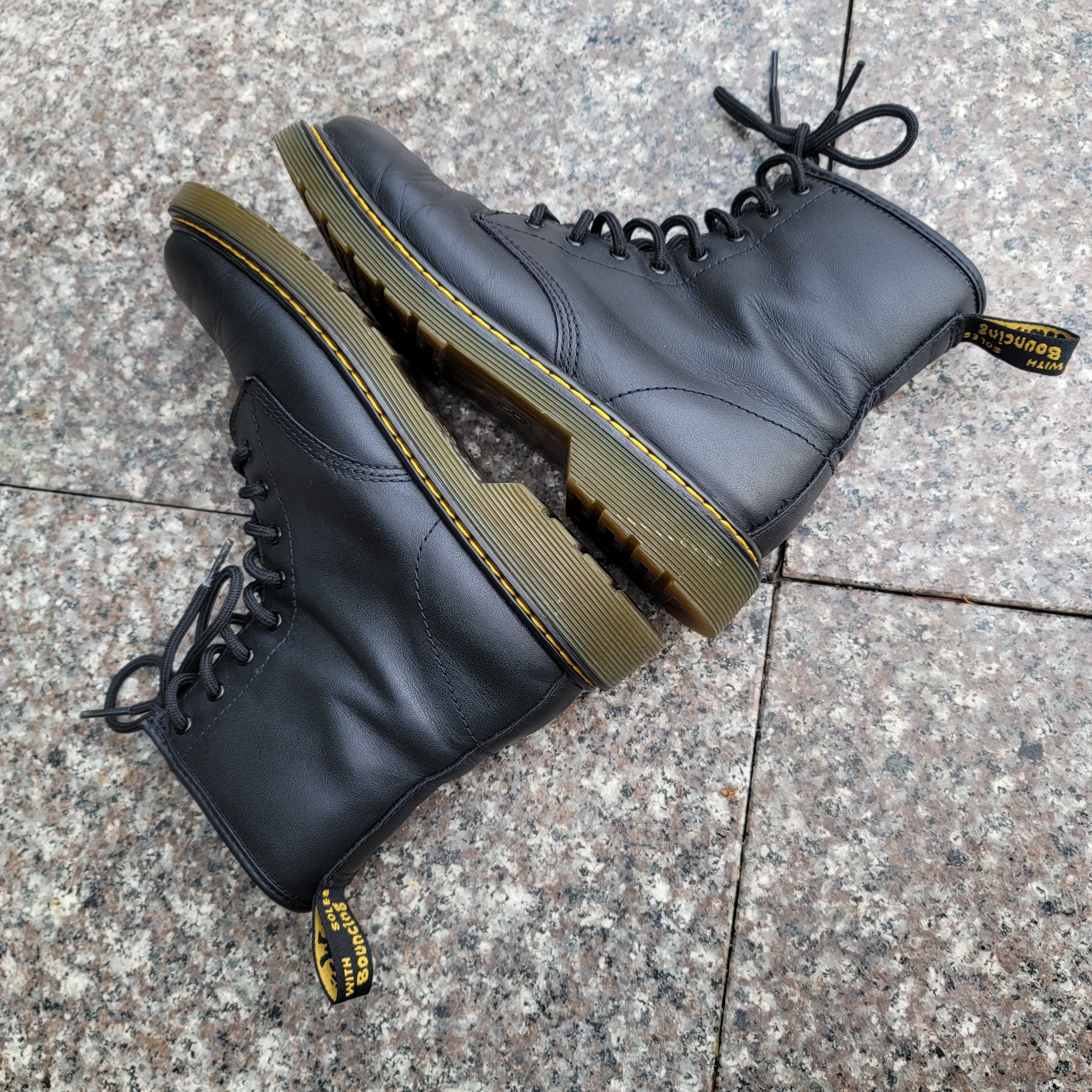 Dr. Martens Dr.Martens leather boots Size US 7 / IT 37 - 2 Thumbnail