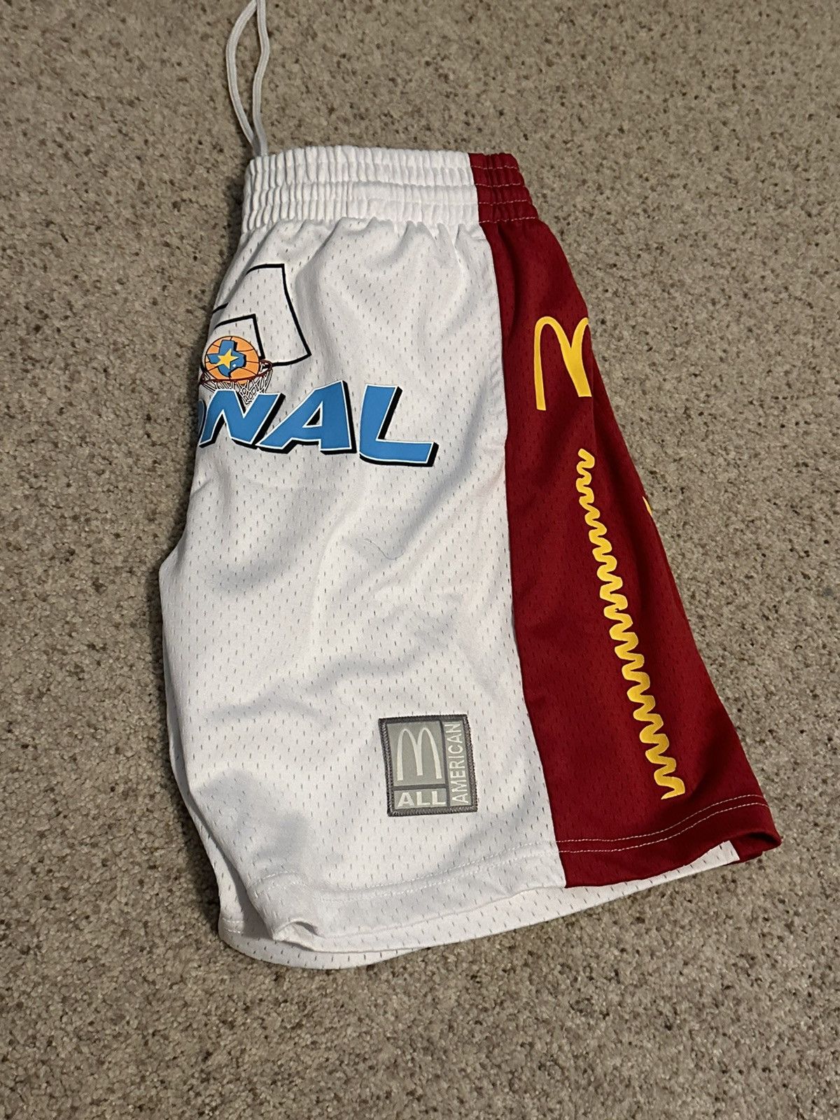 Travis Scott Travis Scott x McDonalds Cactus Jack All American Shorts Size US 32 / EU 48 - 2 Thumbnail