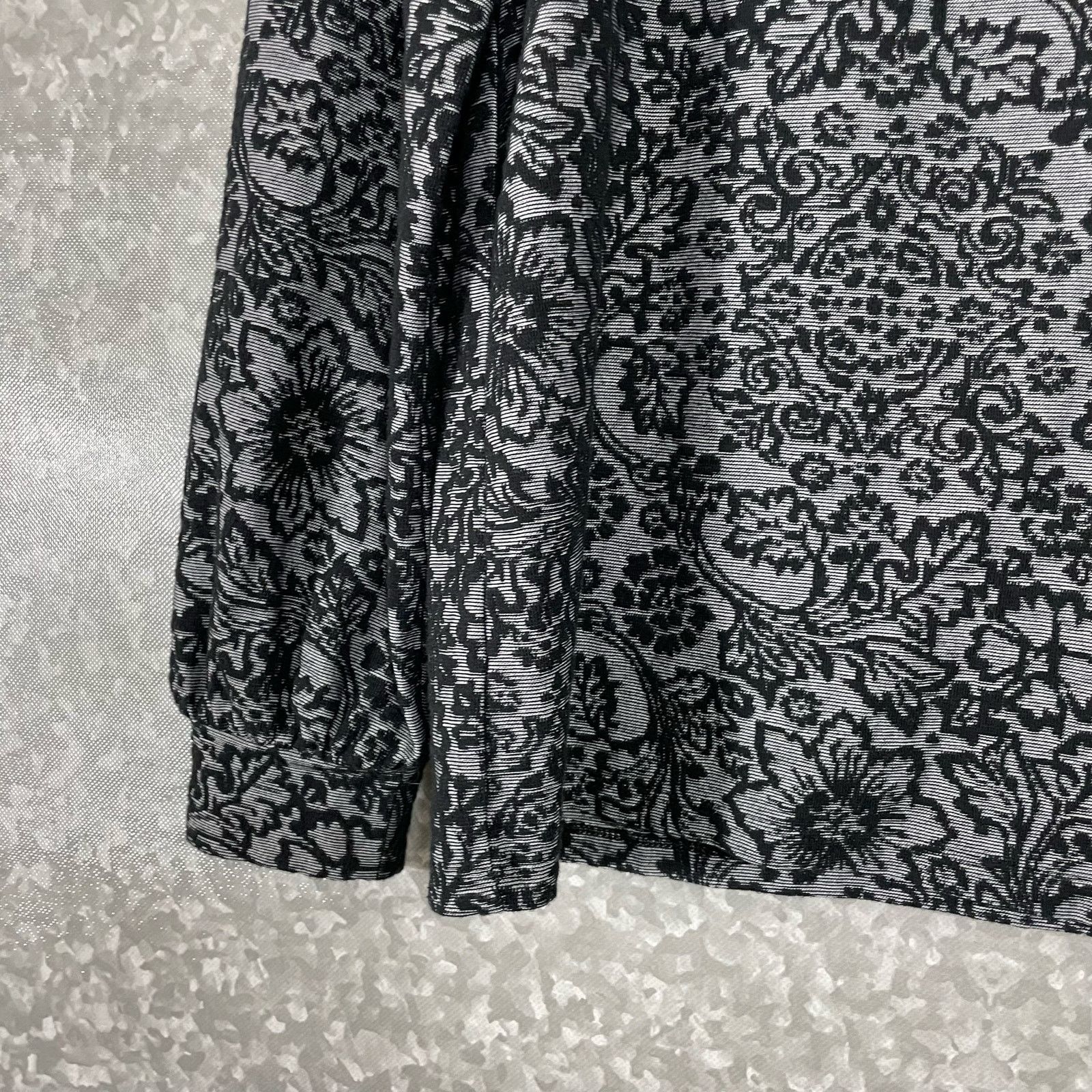 Loft Ann Taylor LOFT Black Lace Print Knit Top - Size Medium Size M / US 6-8 / IT 42-44 - 3 Thumbnail