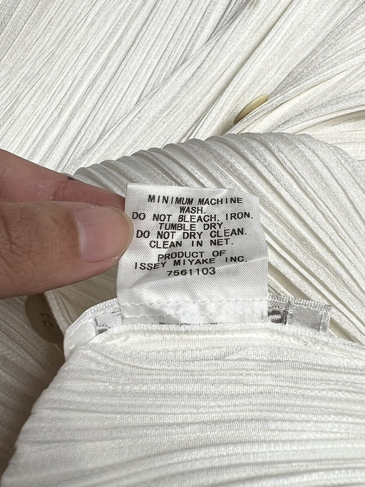 Pleats Please Issey Miyake ISSEY MIYAKE PLEATS PLEASE White Shirt Size US S / EU 44-46 / 1 - 15 Thumbnail