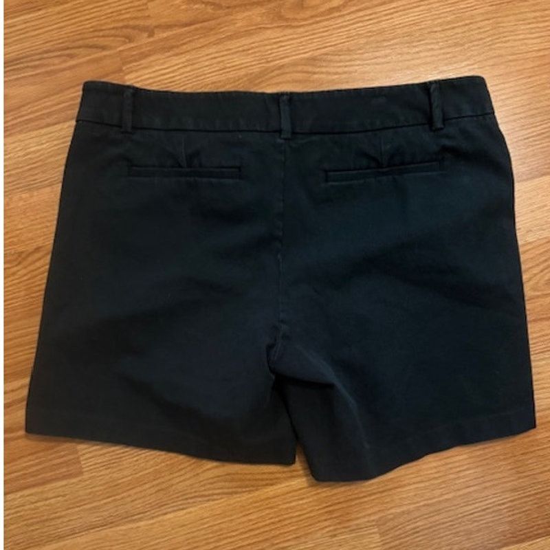 Lilly Pulitzer Lilly Pulitzer Callahan High Rise High Tide 5” Short 12 Size 34" / US 12 / IT 48 - 3 Thumbnail