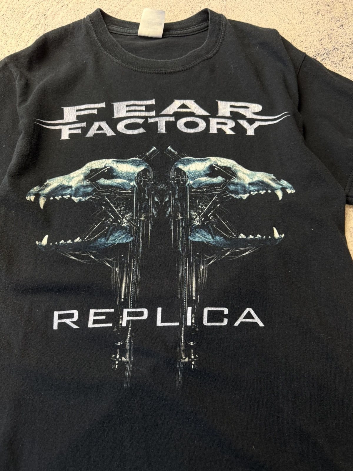 Band Tees Vintage Fear Factory Replica Rock T Shirt Y2K Size US S / EU 44-46 / 1 - 10 Thumbnail
