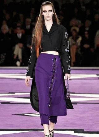Prada Prada Skirt FW12 (1316) Size 27" / US 4 / IT 40 - 9 Thumbnail