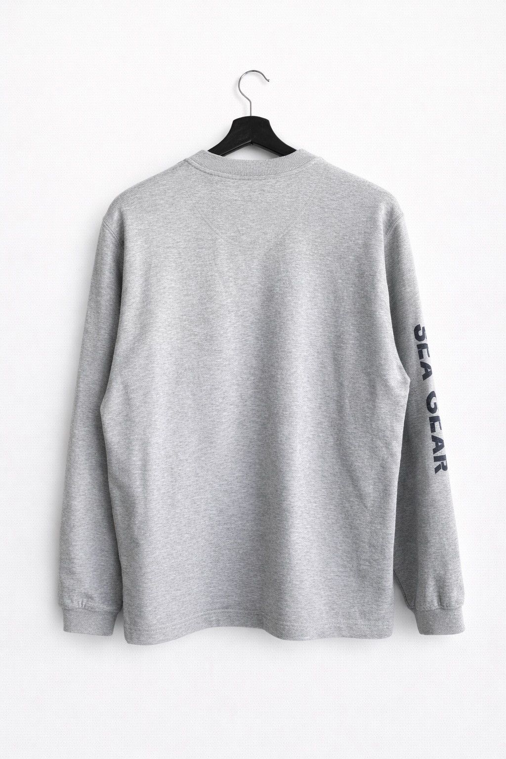 Helly Hansen Vintage Helly Hansen HH Long Sleeve Grey Graphic Pullover Size US L / EU 52-54 / 3 - 2 Thumbnail