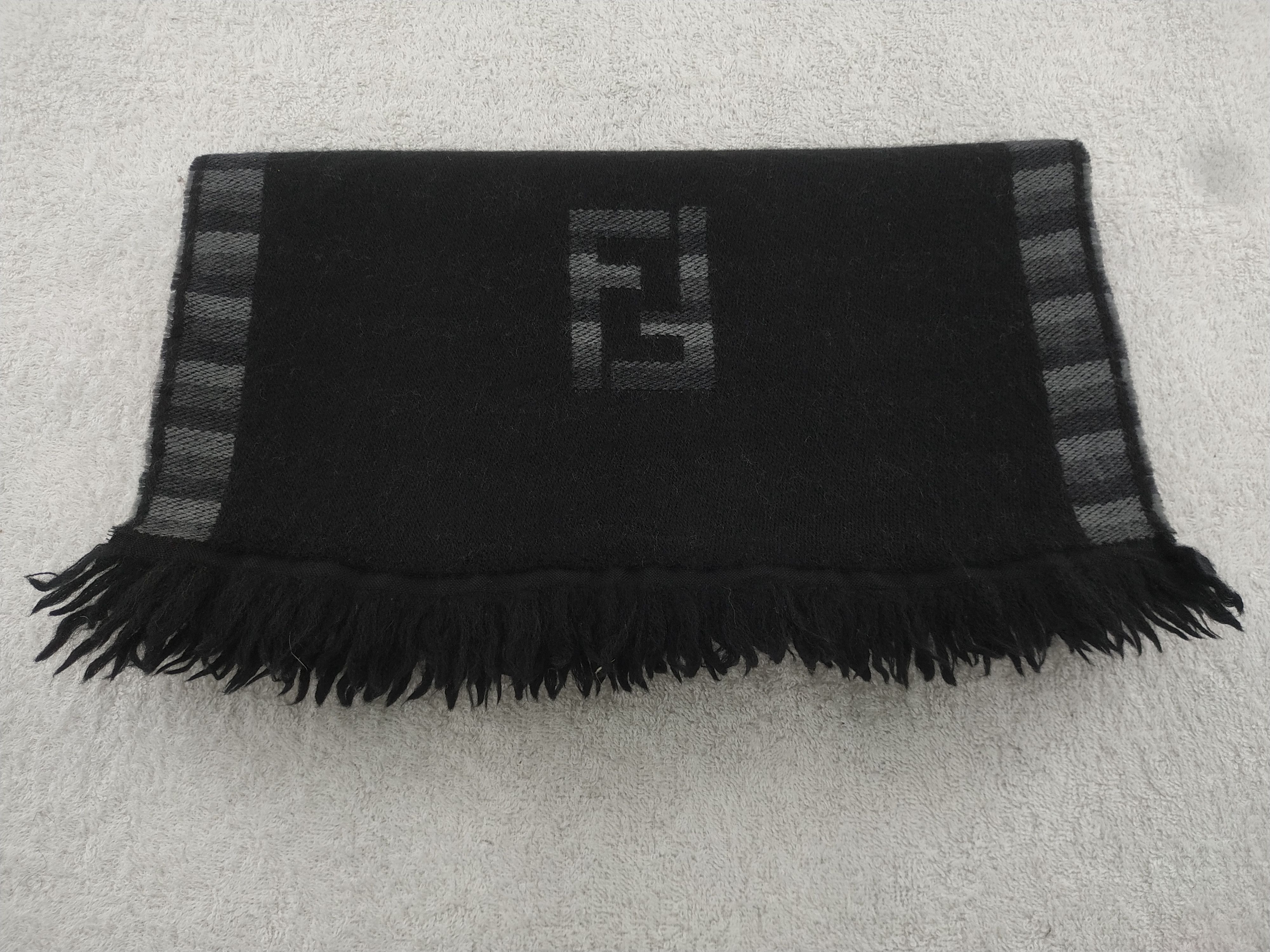 Vintage Fendi Scarf / Muffler / Neckwear - WW596 Size ONE SIZE - 3 Thumbnail