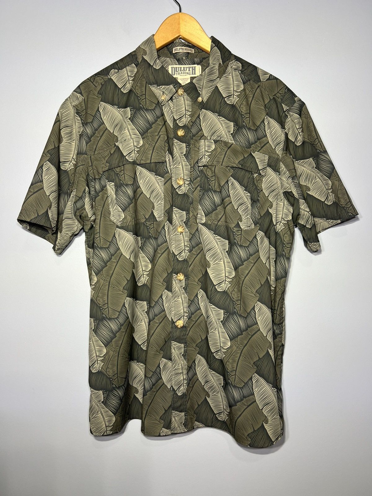 Duluth Trading Company Duluth Trading Untucked Men’s Button Down Shirt Hawaiian Size US L / EU 52-54 / 3 - 2 Thumbnail