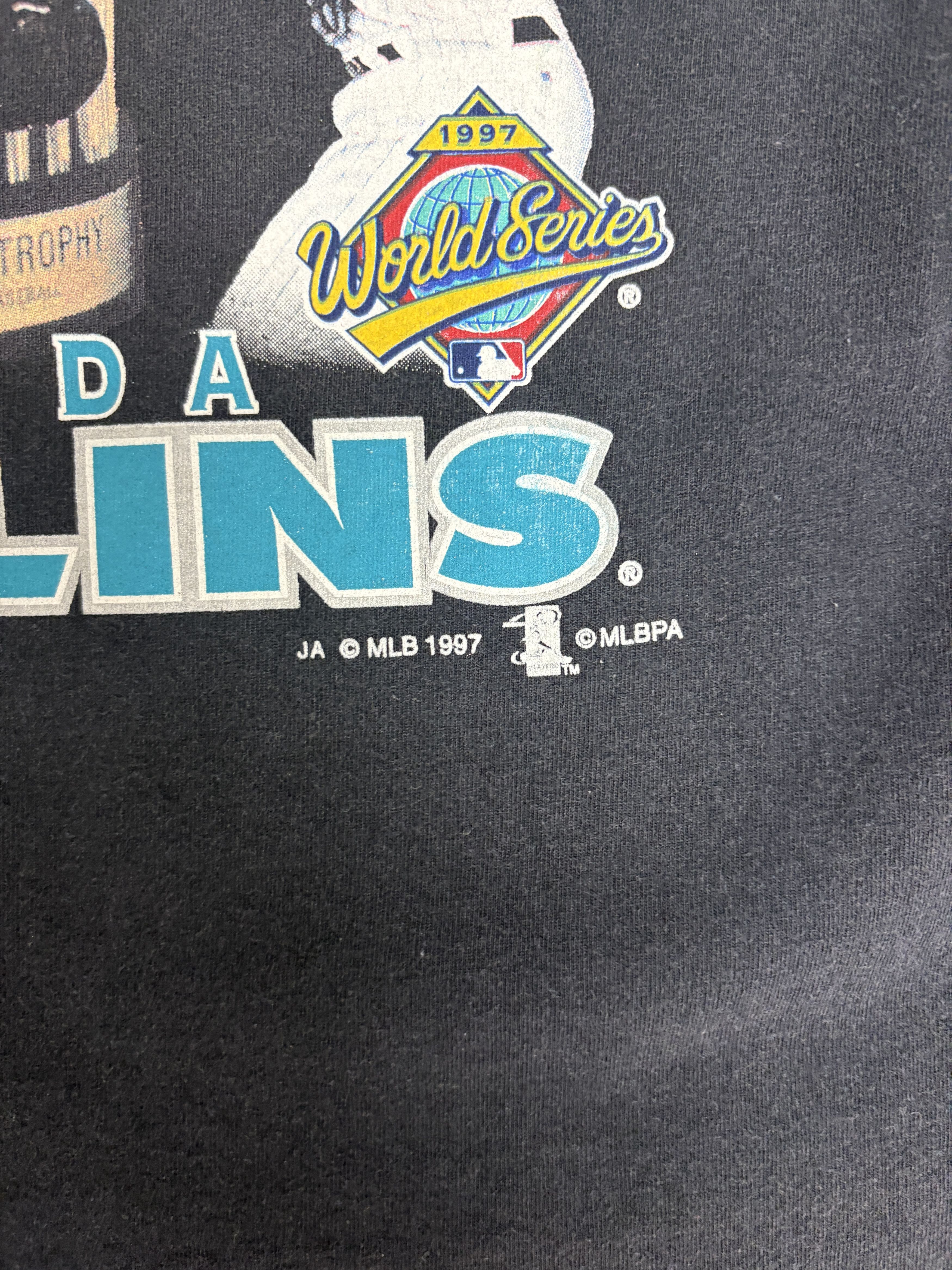 Vintage Florida Marlins 1997 World Series Champions Vintage Tee Size US XXL / EU 58 / 5 - 3 Thumbnail