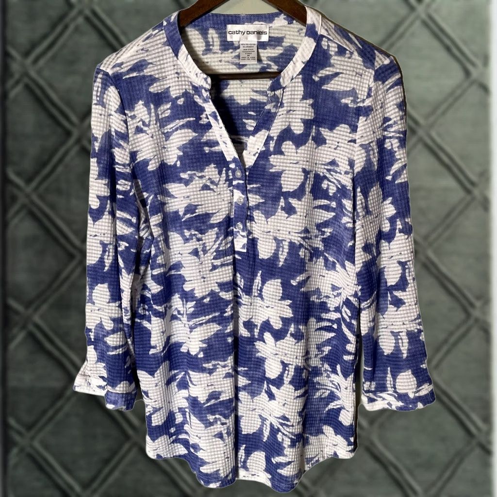 Vintage CATHY DANIELS Blouse Floral Blue White 3/4 Sleeve M Casual Workwear Shirt Shirt Size M / US 6-8 / IT 42-44 - 1 Thumbnail