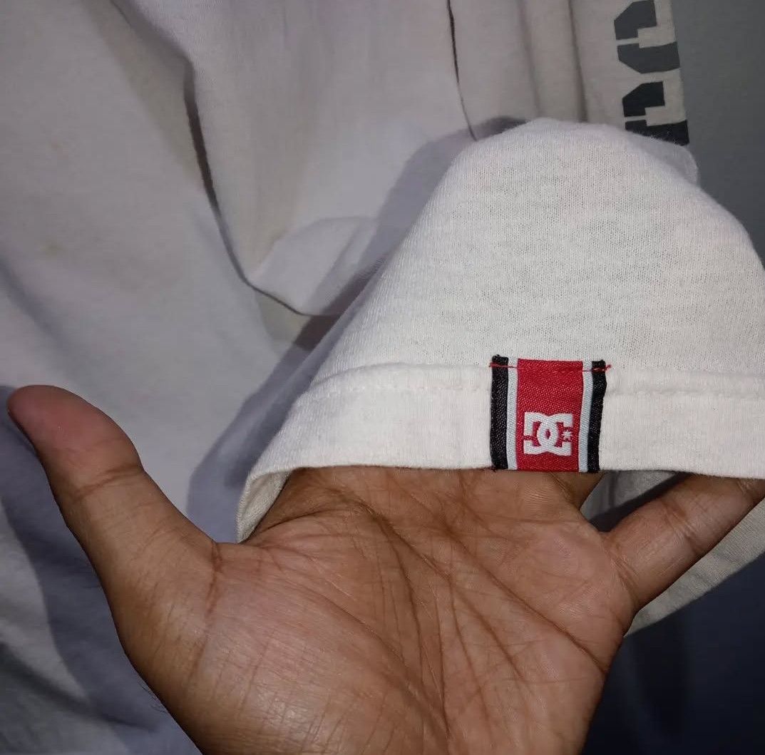DC TSHIRT : DC x ROB DYRDEK Size US M / EU 48-50 / 2 - 4 Thumbnail