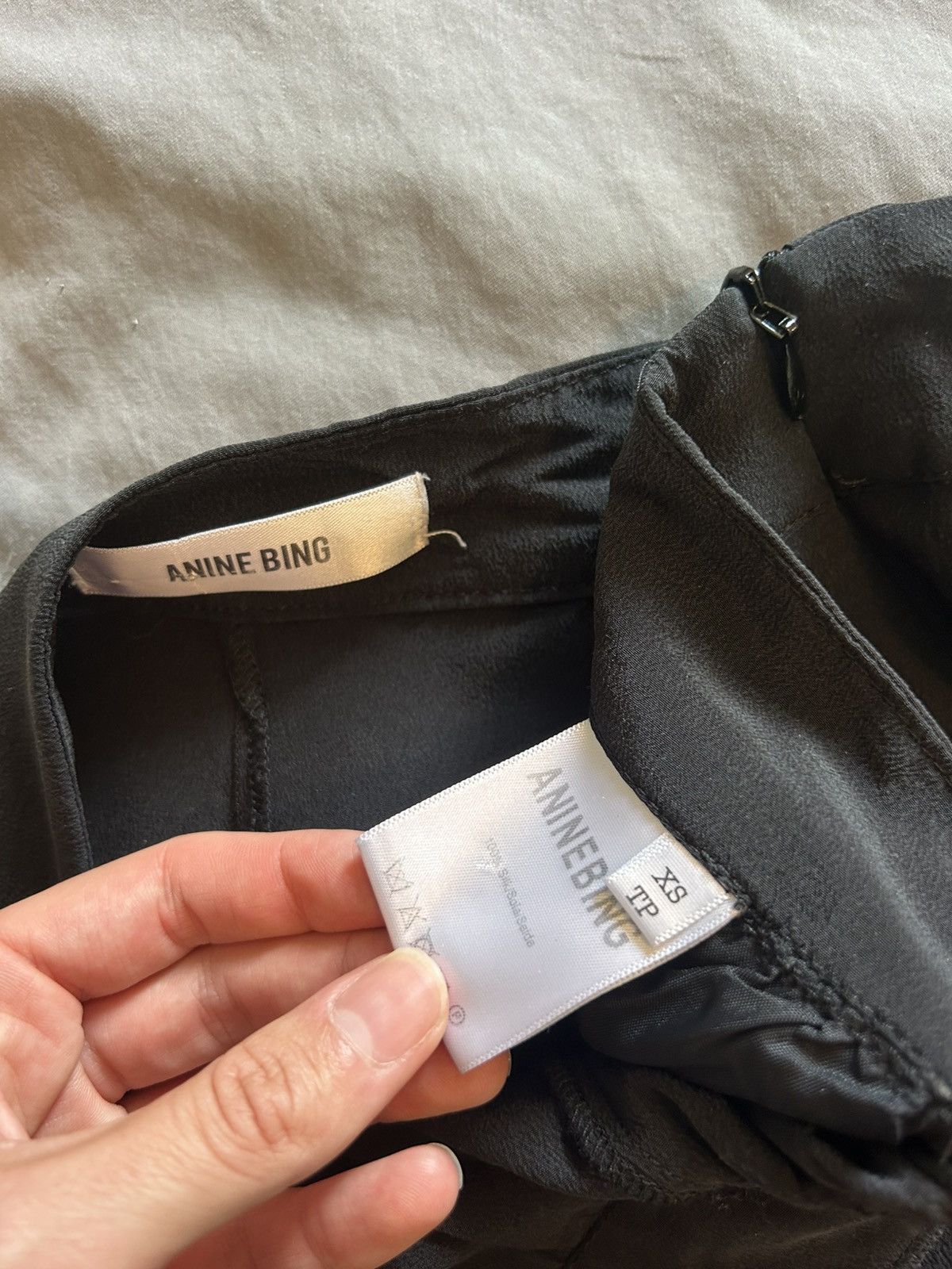 Anine Bing Anine Bing Silk Black Mini Shorts XS Size 26" / US 2 / IT 38 - 4 Thumbnail