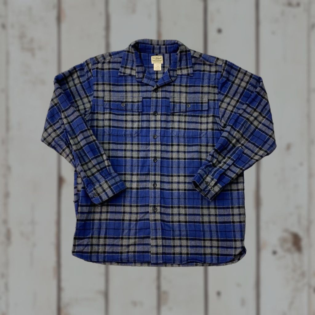 Vintage VINTAGE LL Bean Flannel Button Down Shirt Blue Plaid Mens Large Shirt Regular Mens L Blue Plaid 90s Outdoor Size US L / EU 52-54 / 3 - 1 Thumbnail