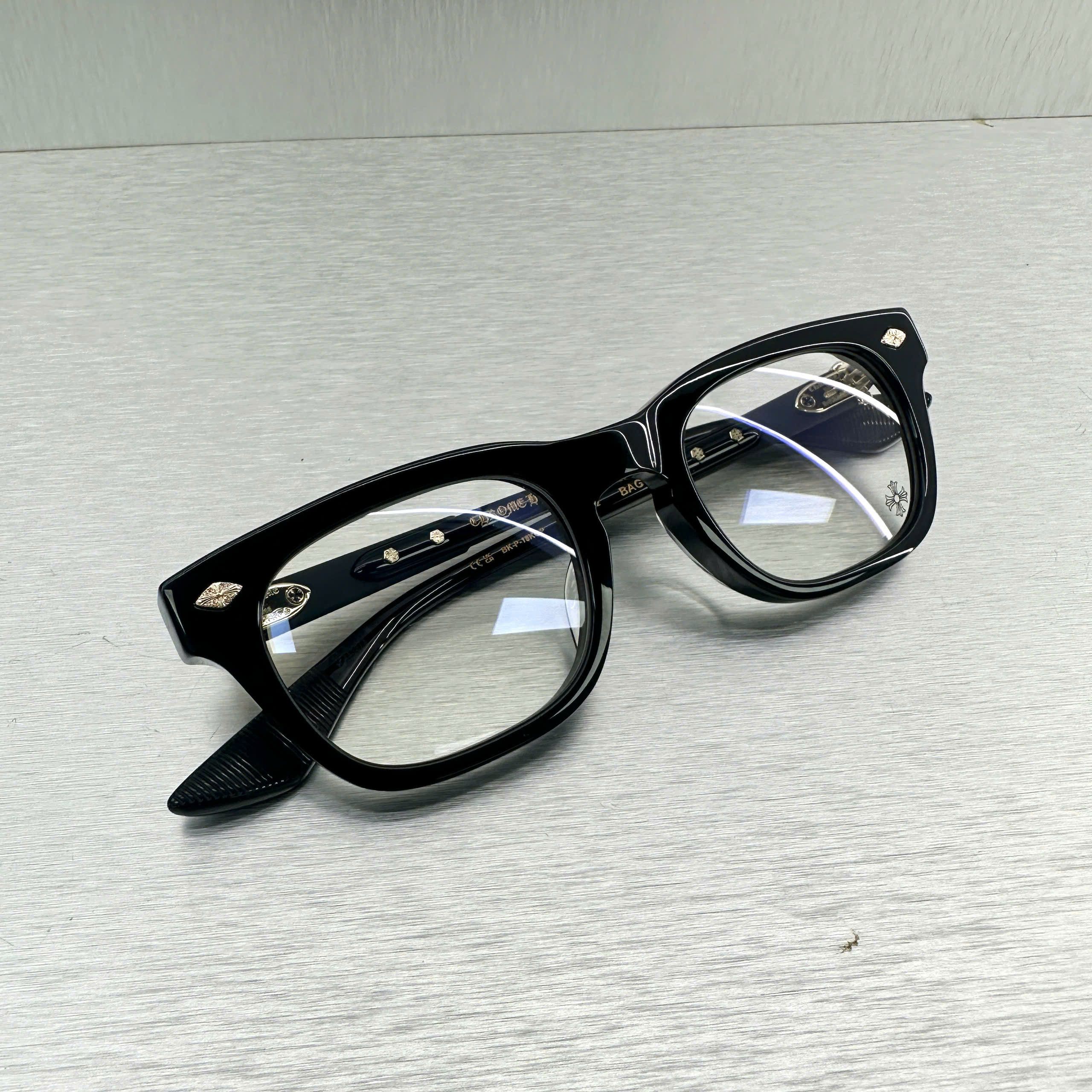Chrome Hearts CHROME HEARTS BAGGINS BLACK PLASTIC/18KGP Size ONE SIZE - 1 Thumbnail
