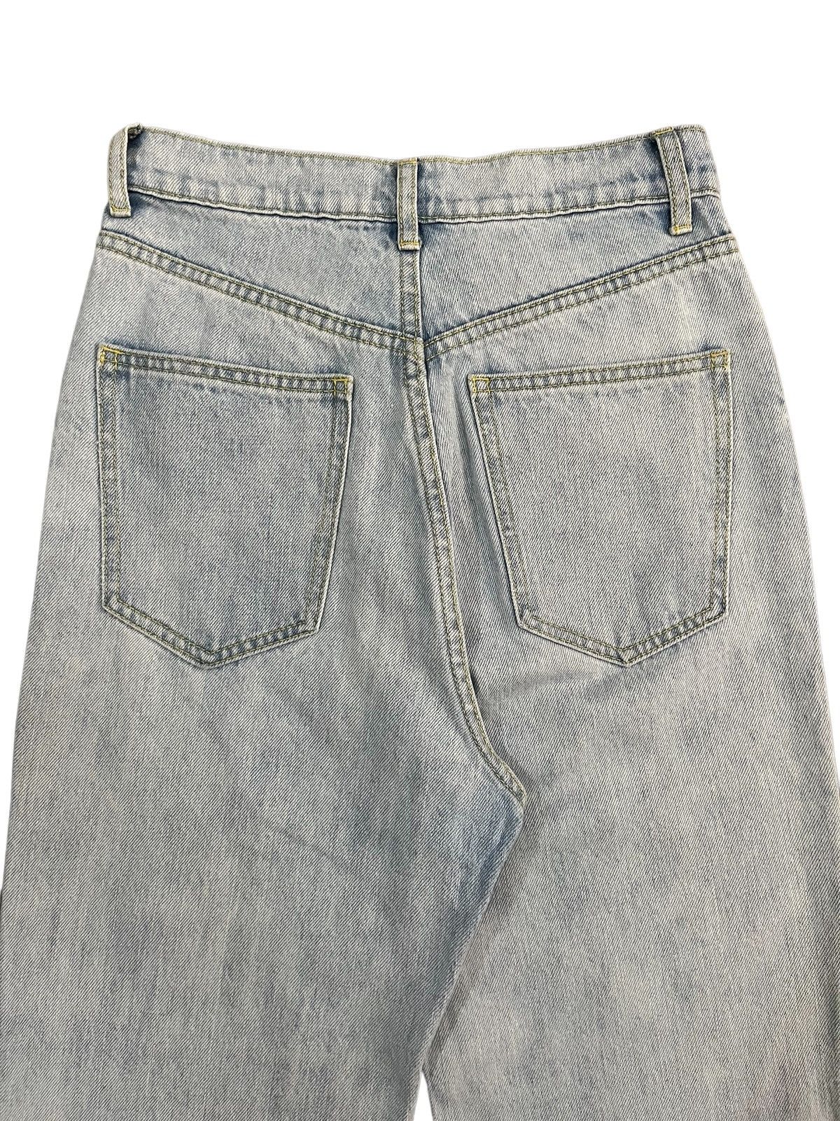 Japanese Brand Vintage Japanese Brand Light Blue Wash Distress Flare Jeans Size 25" / US 0 / IT 36 - 4 Thumbnail
