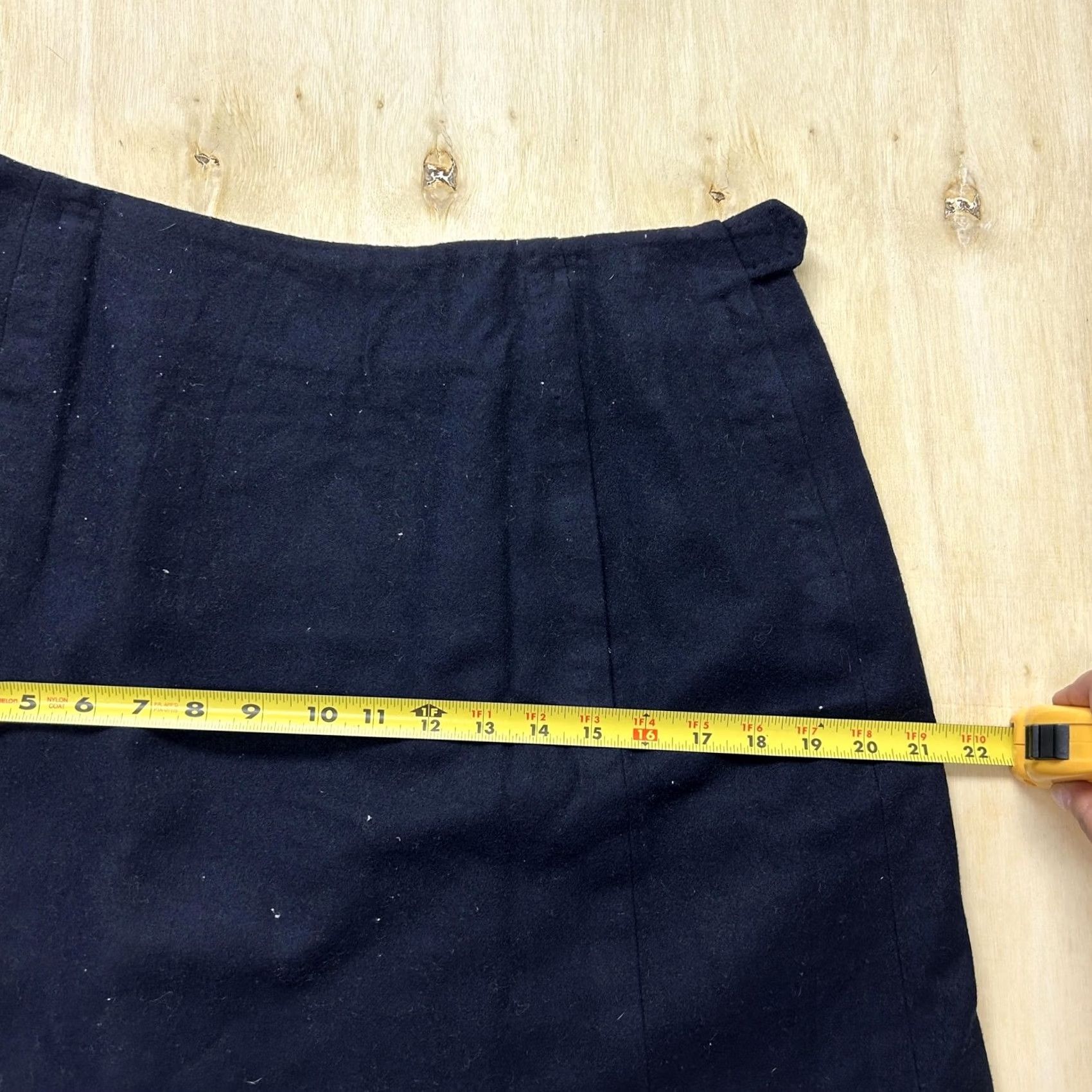 Evan Picone VINTAGE Evan Picone Skirt Womens 10 Black Wool A-Line Knee Length Lined Pockets Knit? Size 32" / US 10 / IT 46 - 6 Thumbnail