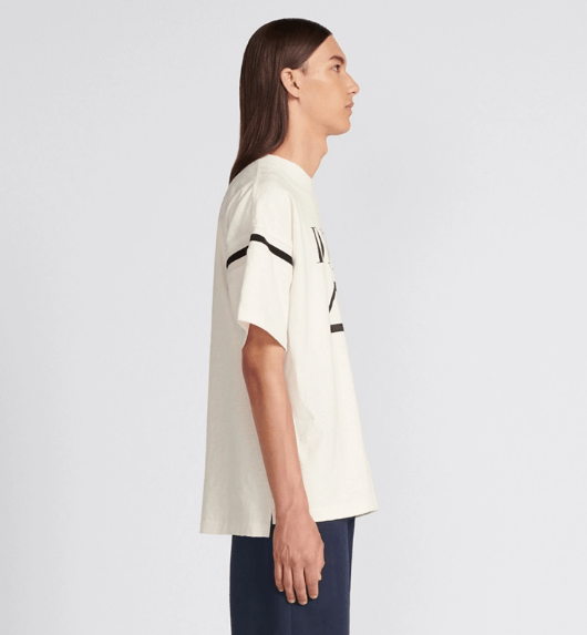 Dior o1w1db10525 413J64 Oversized T-Shirt in White Size US S / EU 44-46 / 1 - 5 Thumbnail