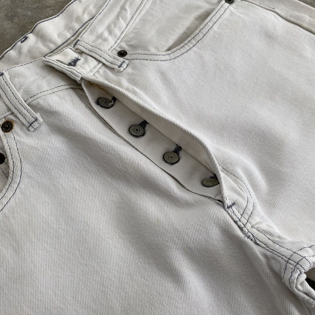 Levi's Size 29x29.5 Vintage 1985 Levis 501 White Jeans Size US 29 - 11 Thumbnail